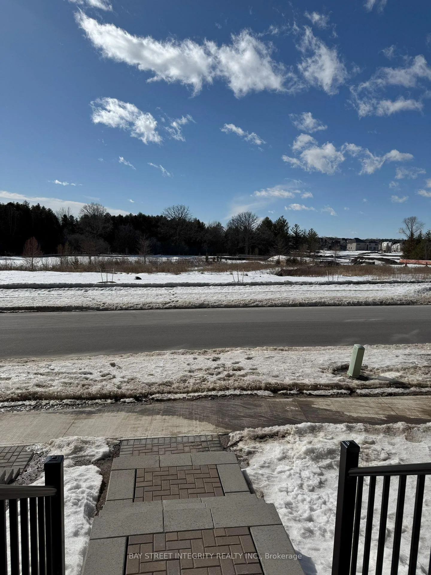 Photo 2 of 103 Yorkton Blvd, Markham, Angus Glen — HOMEH