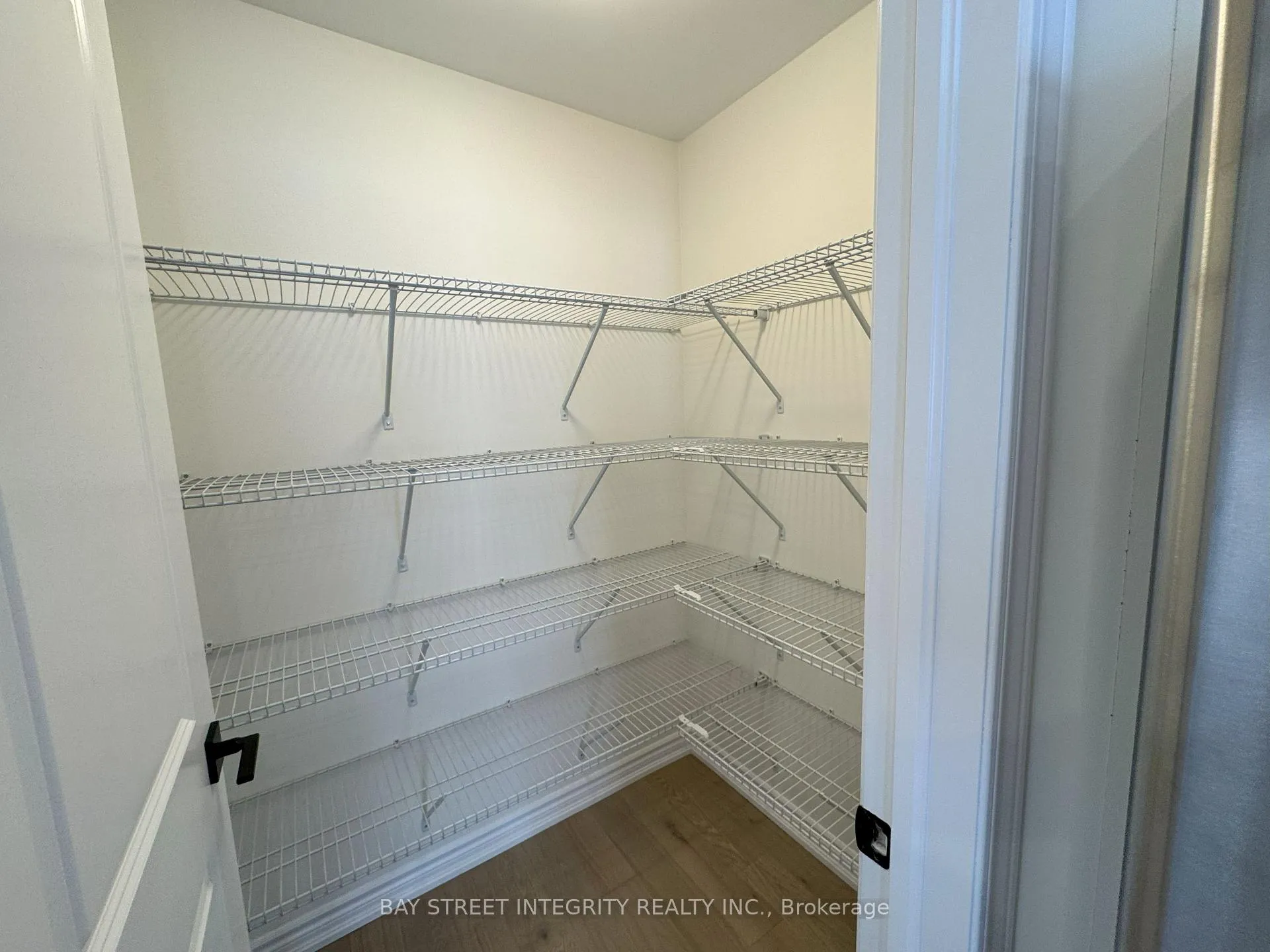 Photo 10 of 103 Yorkton Blvd, Markham, Angus Glen — HOMEH