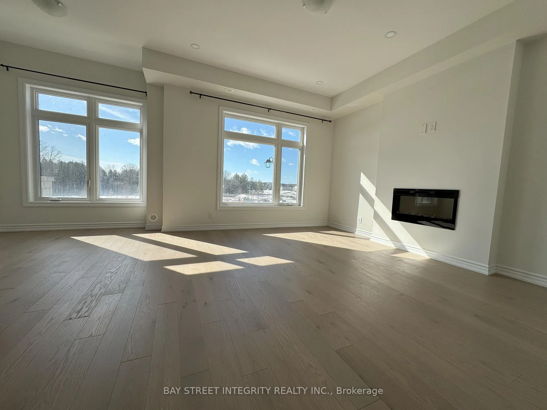 Photo 12 of 103 Yorkton Blvd, Markham, Angus Glen — HOMEH
