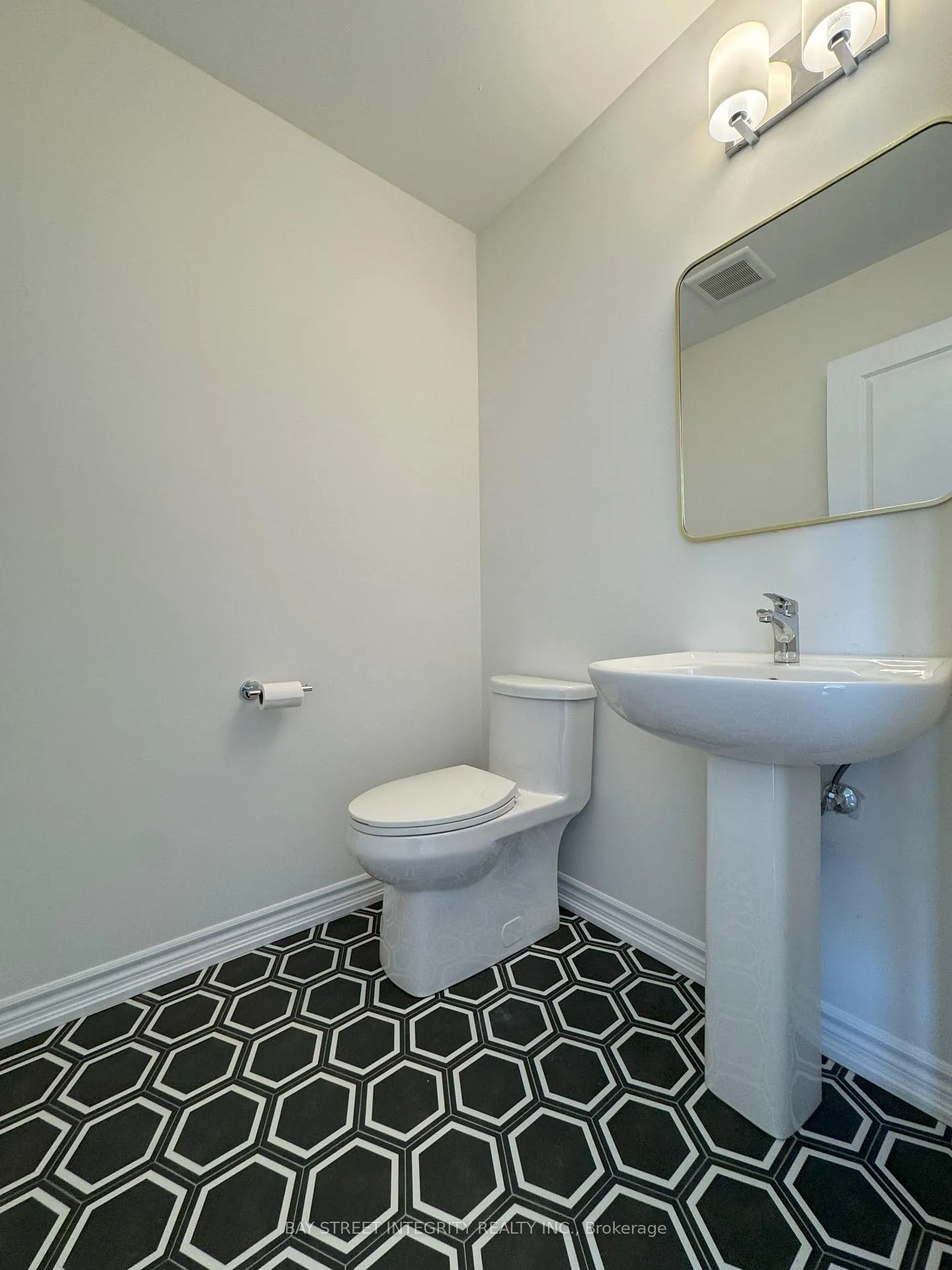 Photo 16 of 103 Yorkton Blvd, Markham, Angus Glen — HOMEH