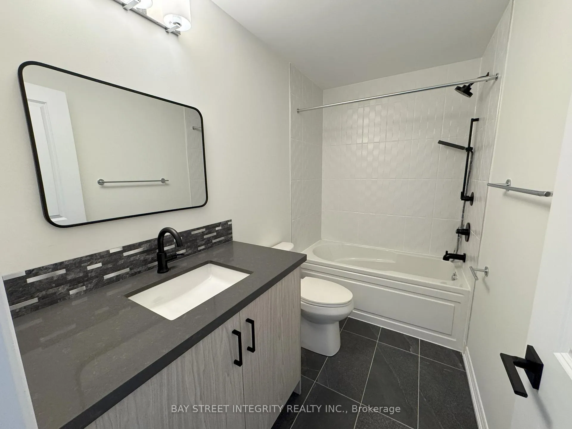 Photo 26 of 103 Yorkton Blvd, Markham, Angus Glen — HOMEH
