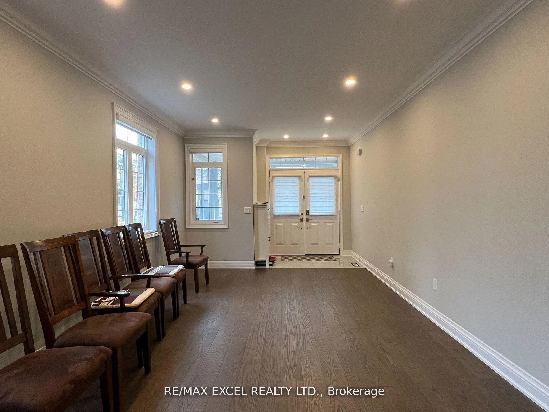 Photo 8 of 8 Charles Sturdy Road, Markham, Berczy — HOMEH