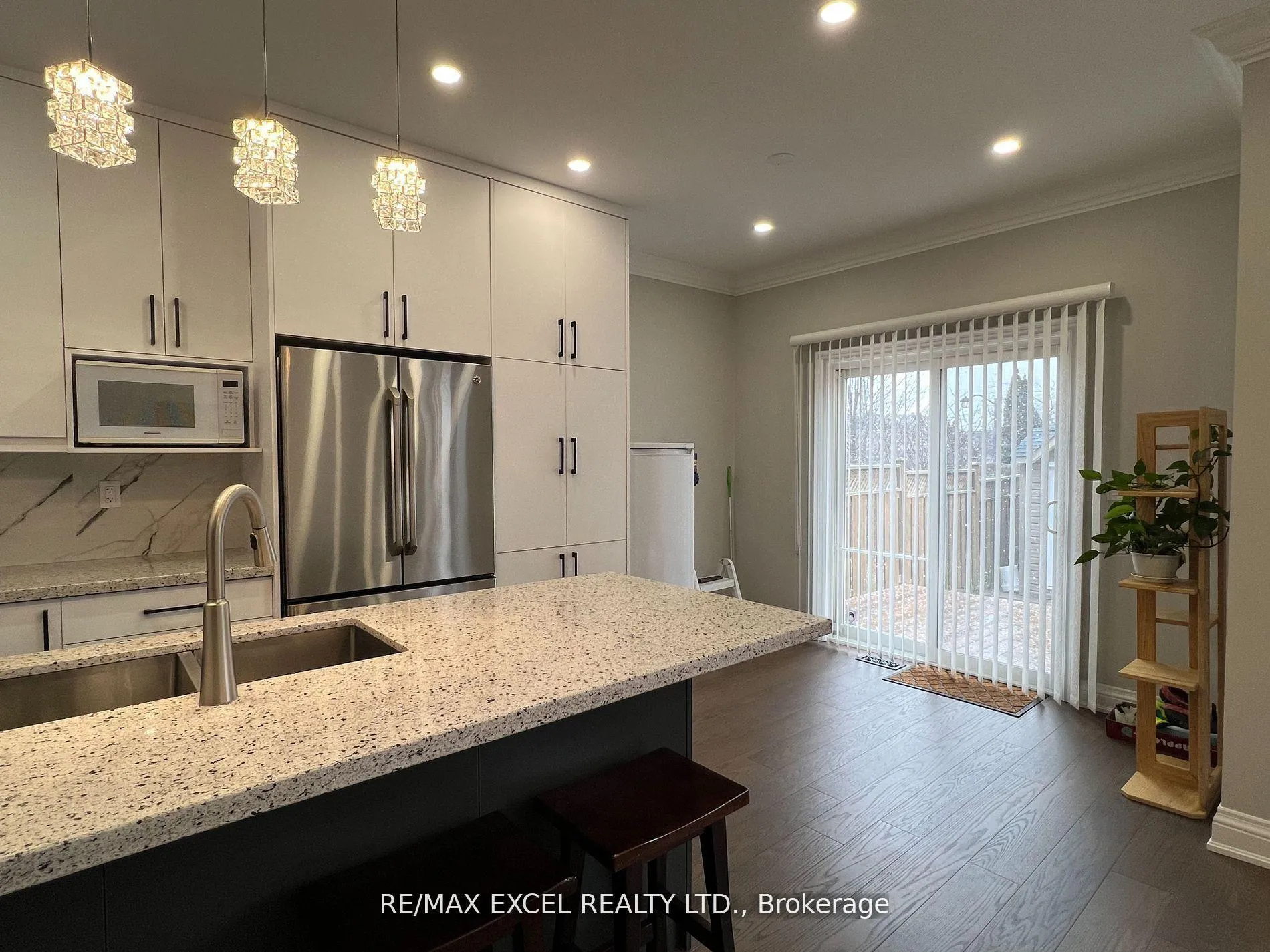 Photo 10 of 8 Charles Sturdy Road, Markham, Berczy — HOMEH