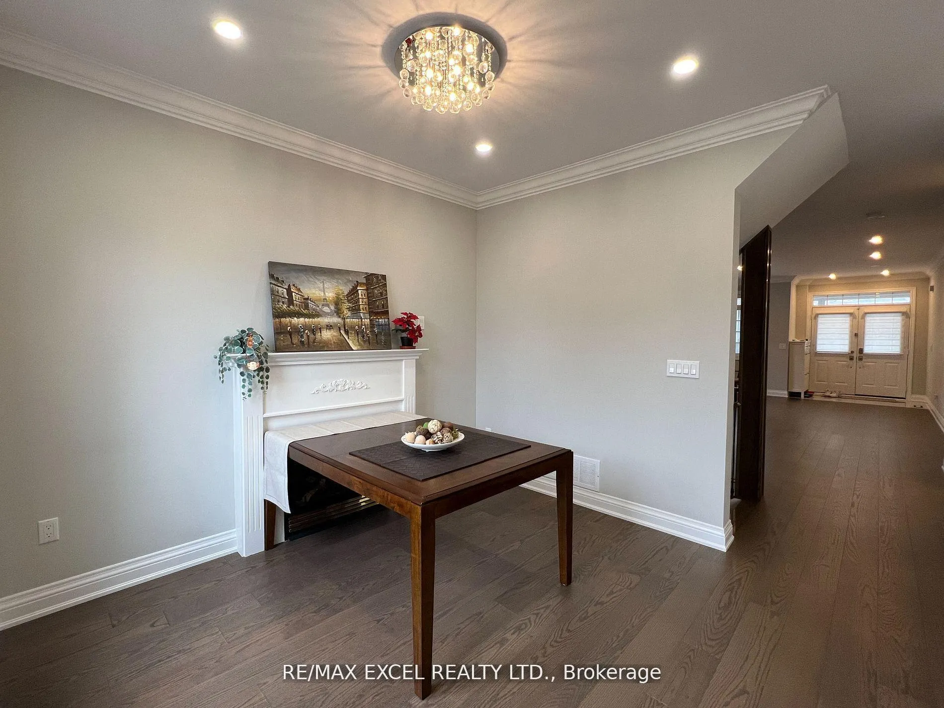 Photo 11 of 8 Charles Sturdy Road, Markham, Berczy — HOMEH
