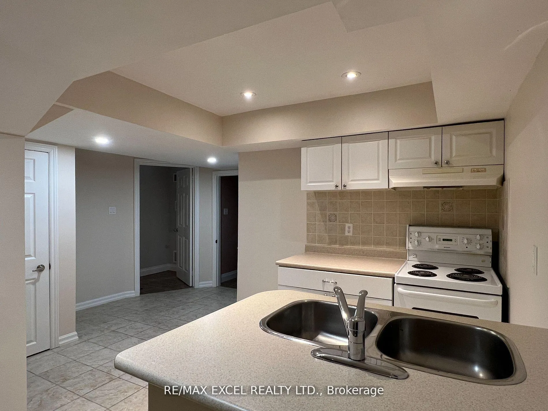 Photo 27 of 8 Charles Sturdy Road, Markham, Berczy — HOMEH