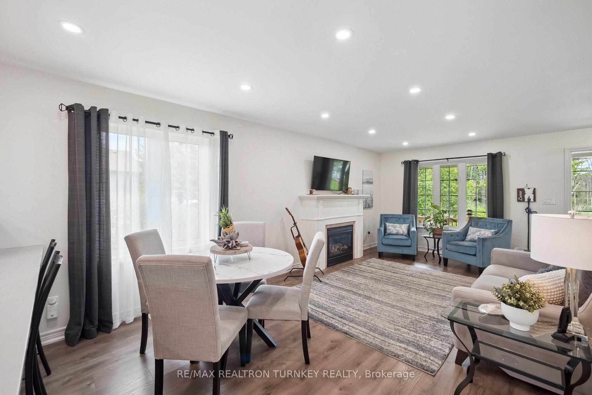 Photo 8 of 58 Riverview Beach Road, Georgina, Pefferlaw — HOMEH