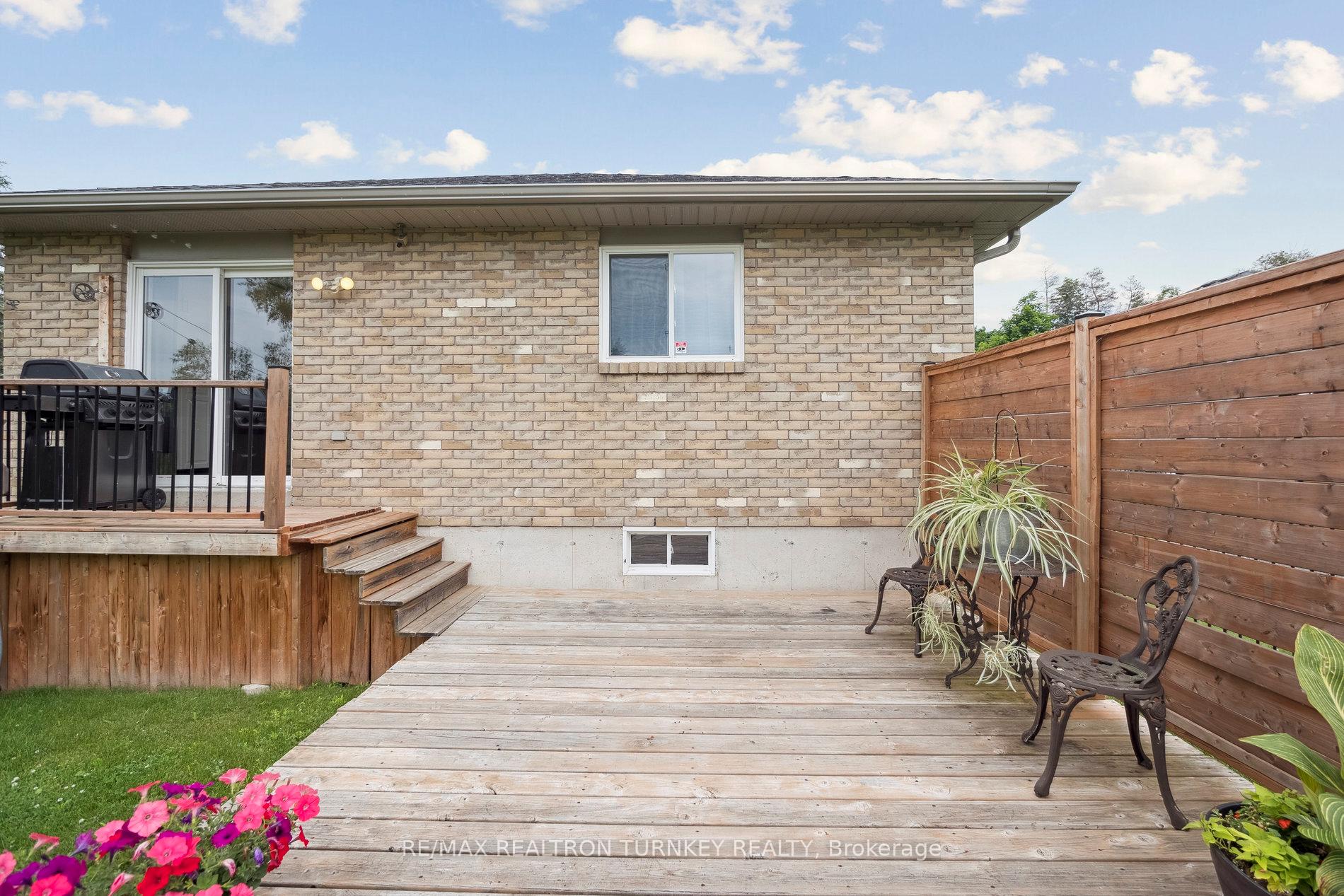 Photo 25 of 58 Riverview Beach Road, Georgina, Pefferlaw — HOMEH