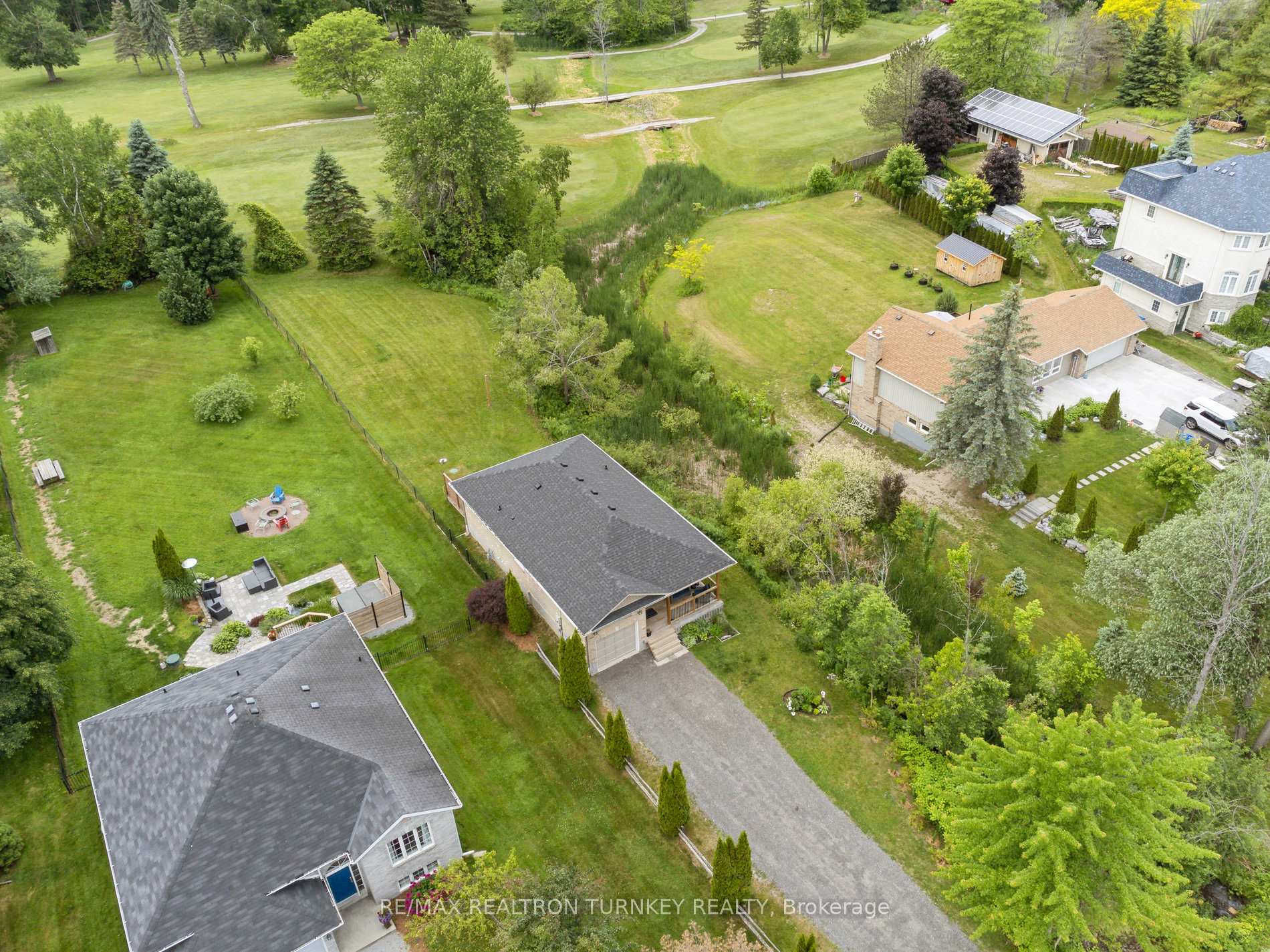 Photo 28 of 58 Riverview Beach Road, Georgina, Pefferlaw — HOMEH