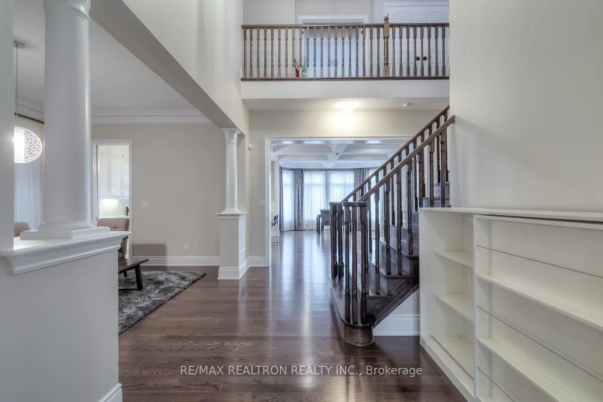 Photo 4 of 29 Royal West Road, Markham, Angus Glen — HOMEH
