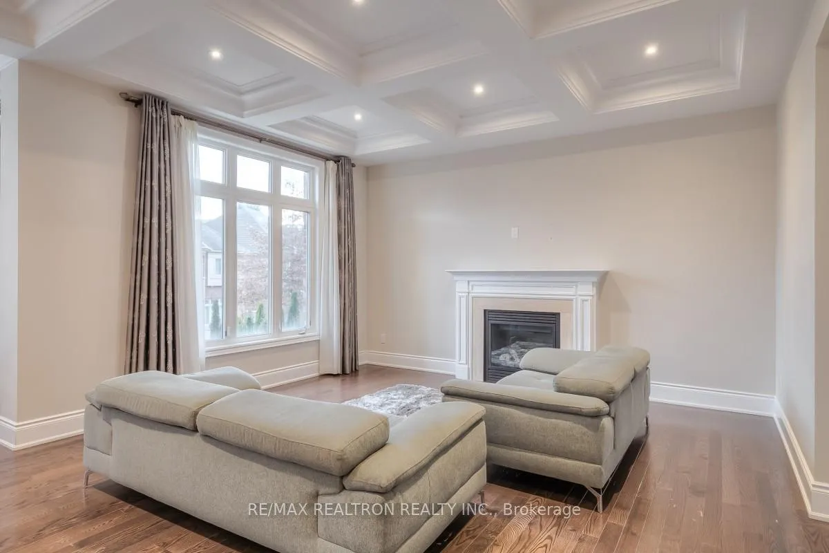 Photo 6 of 29 Royal West Road, Markham, Angus Glen — HOMEH