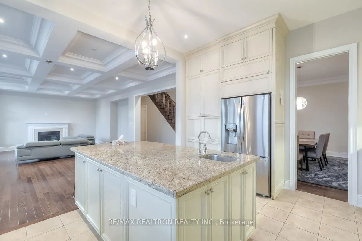 Photo 14 of 29 Royal West Road, Markham, Angus Glen — HOMEH