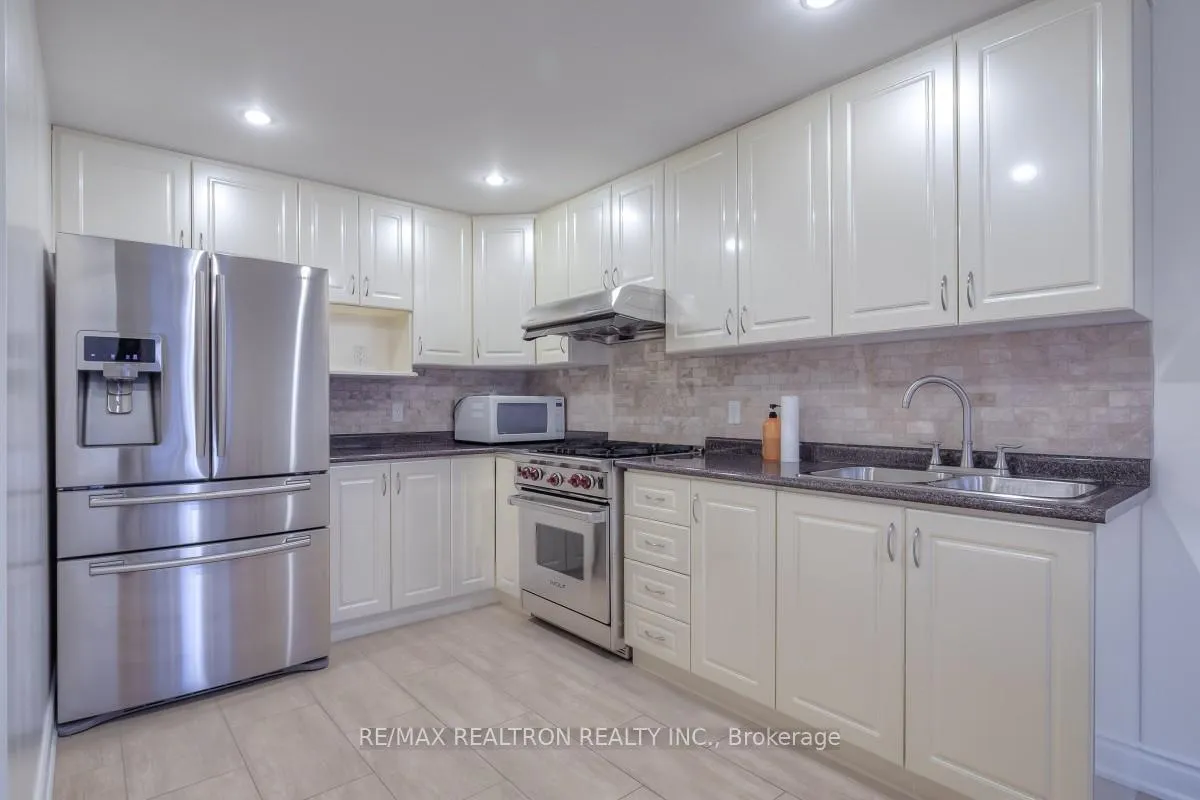 Photo 35 of 29 Royal West Road, Markham, Angus Glen — HOMEH