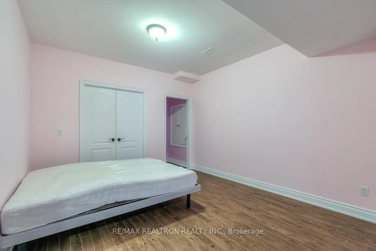 Photo 37 of 29 Royal West Road, Markham, Angus Glen — HOMEH