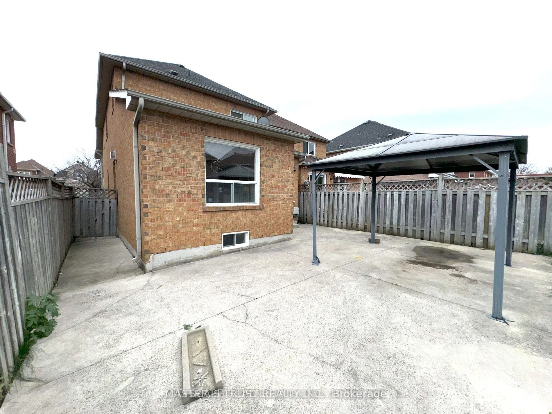 Photo 4 of 123 Prairie Rose Circle, Brampton, Sandringham-Wellington — HOMEH