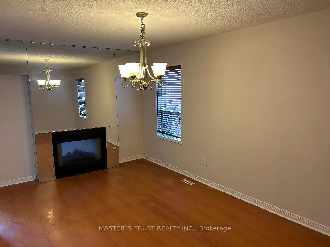 Photo 8 of 123 Prairie Rose Circle, Brampton, Sandringham-Wellington — HOMEH