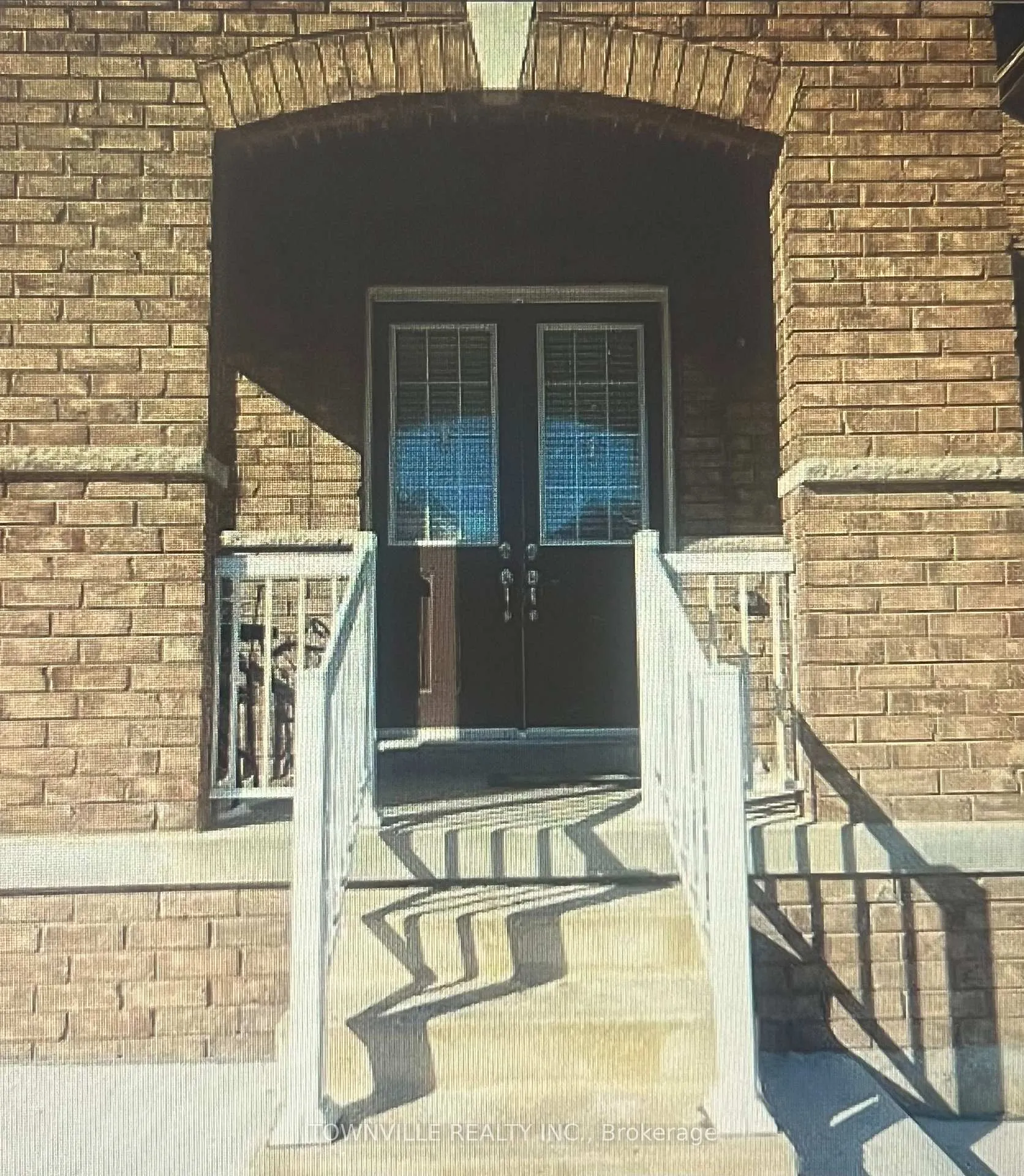 Photo 1 of 7 Vezna Crescent, Brampton, Credit Valley — HOMEH