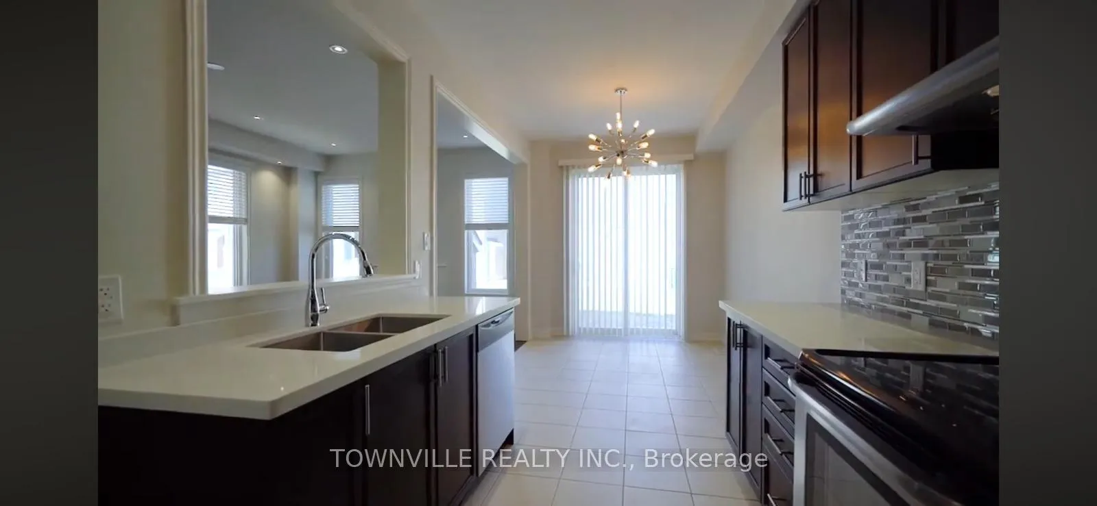 Photo 11 of 7 Vezna Crescent, Brampton, Credit Valley — HOMEH