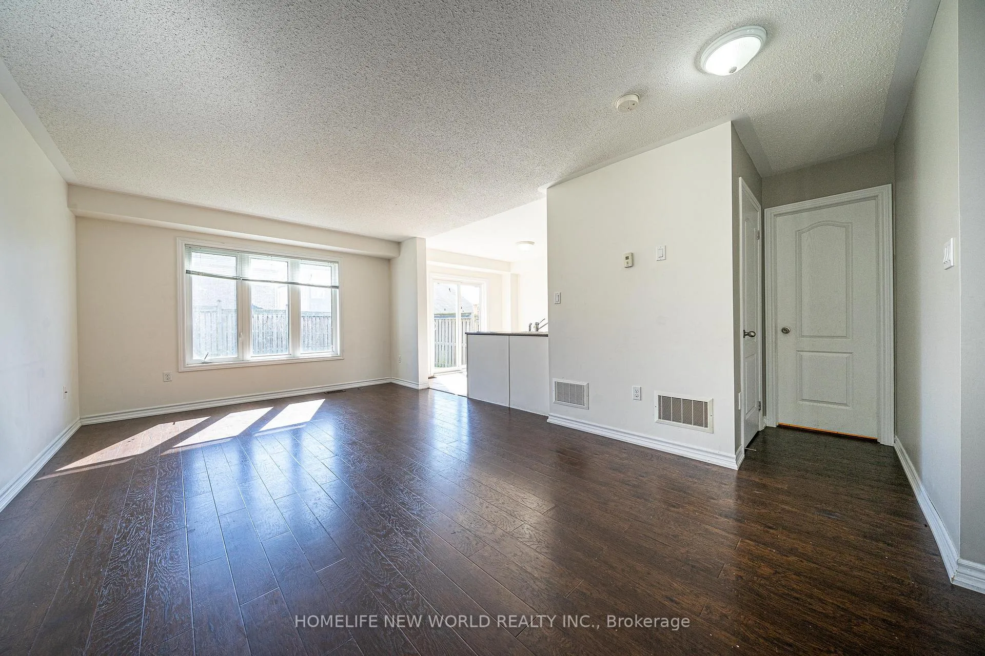 Photo 9 of 43 Oke Road, Clarington, Courtice — HOMEH