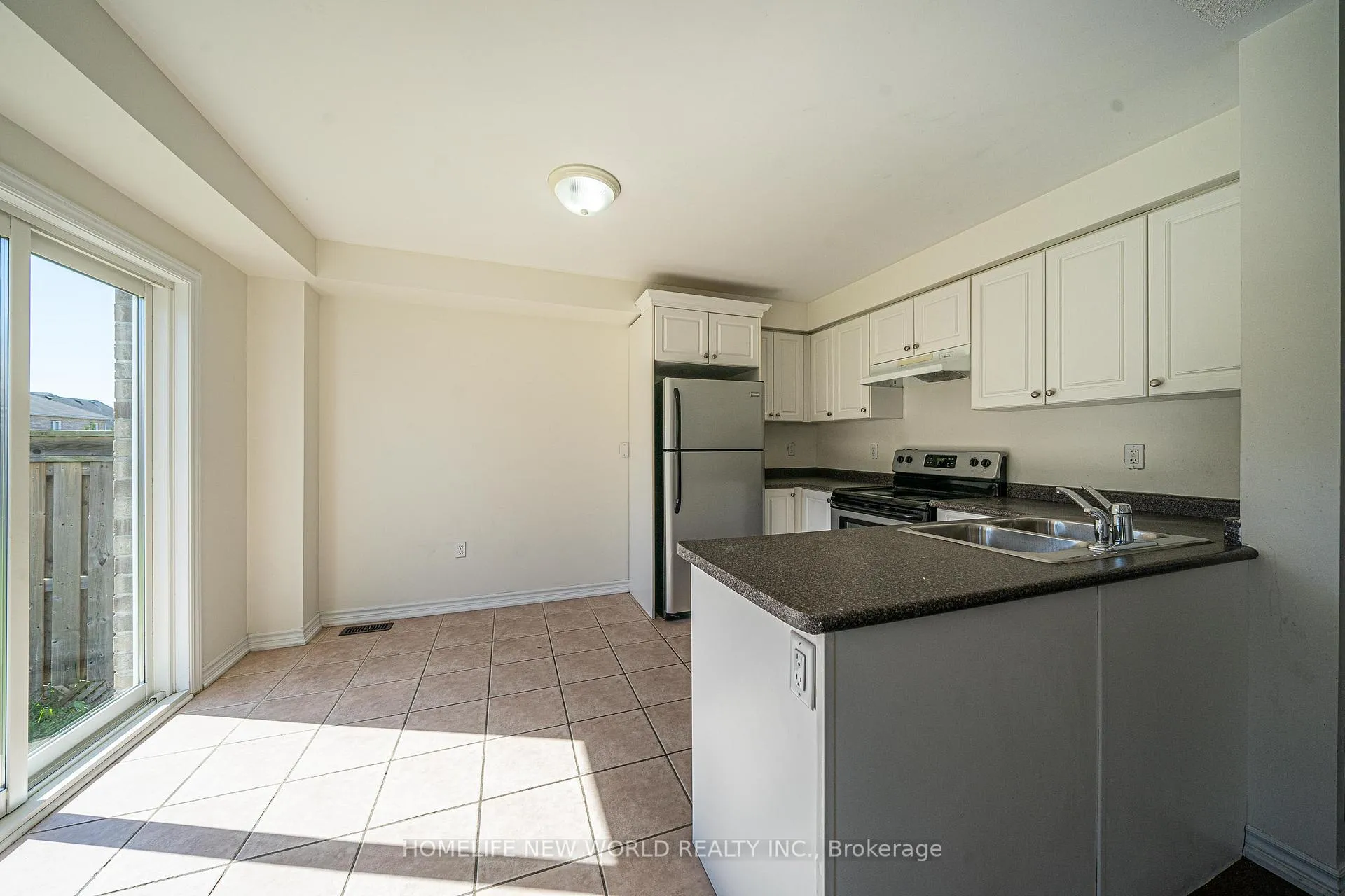 Photo 11 of 43 Oke Road, Clarington, Courtice — HOMEH