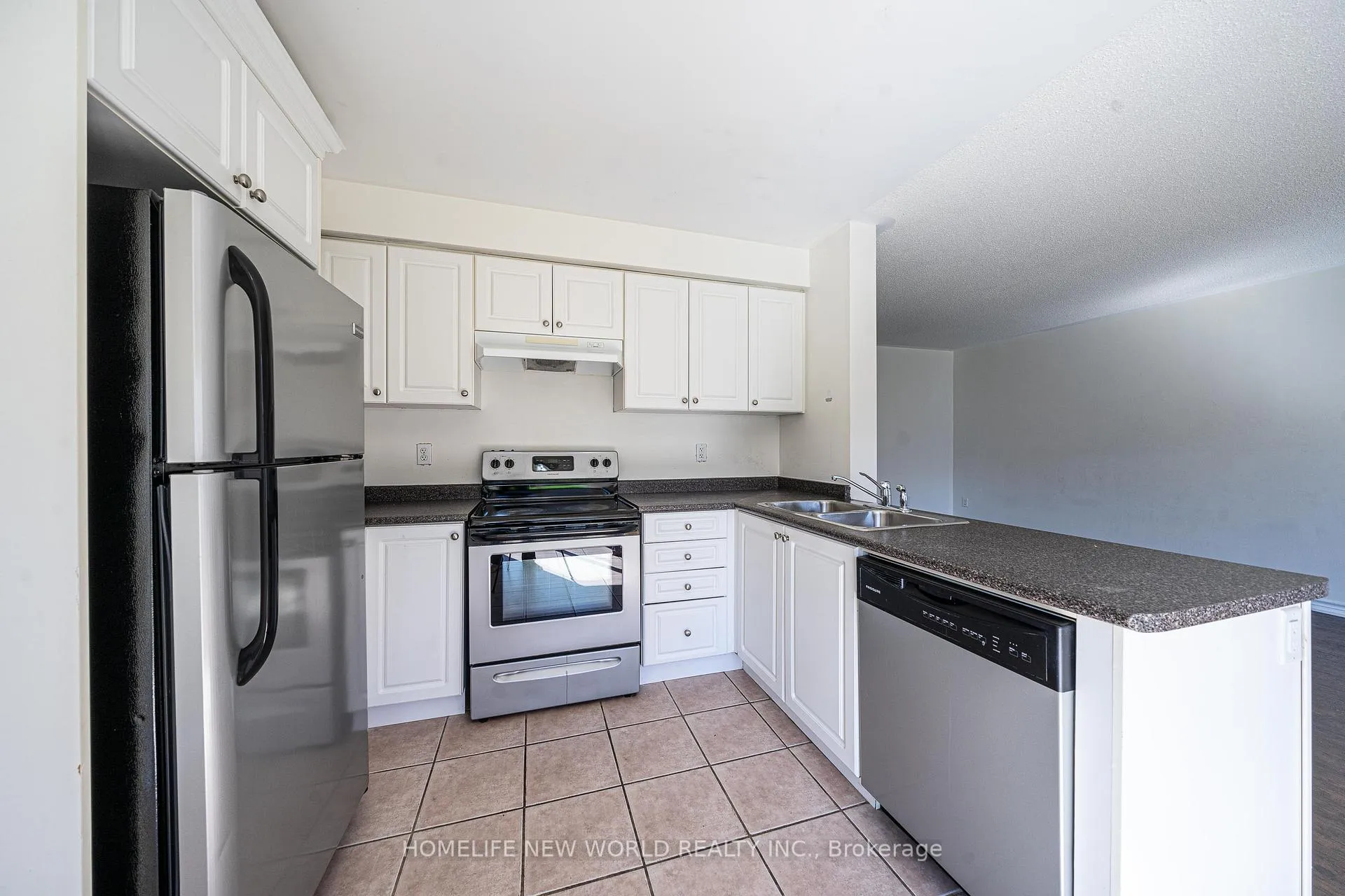 Photo 12 of 43 Oke Road, Clarington, Courtice — HOMEH