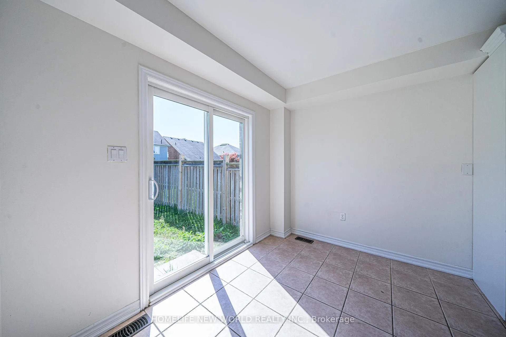 Photo 13 of 43 Oke Road, Clarington, Courtice — HOMEH