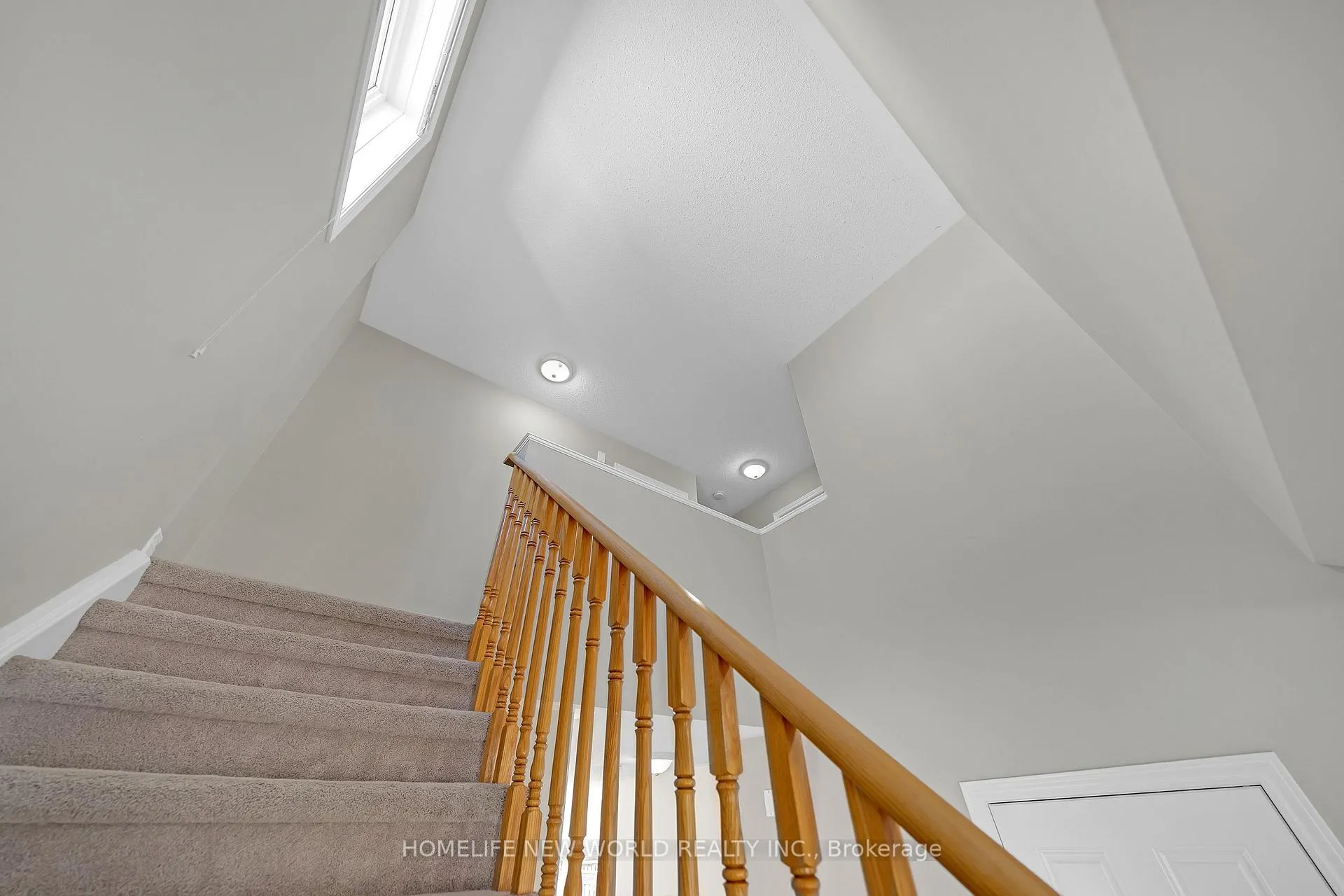 Photo 16 of 43 Oke Road, Clarington, Courtice — HOMEH