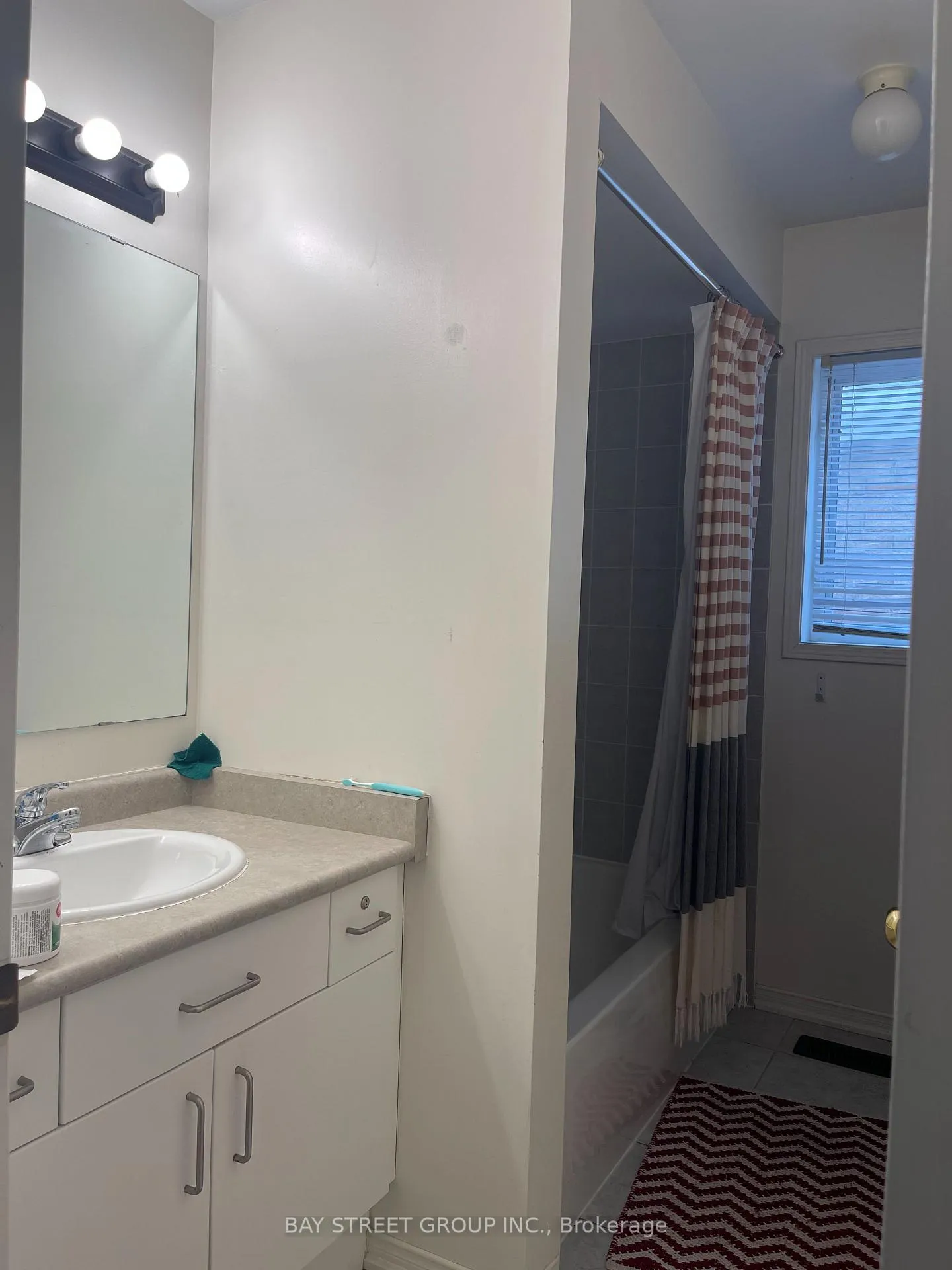 Photo 9 of 2352 Winlord Place, Oshawa, Windfields — HOMEH