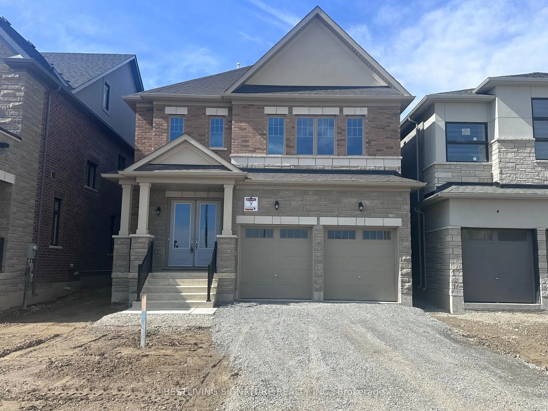 Photo 1 of 184 Leslie Richards Street, Markham, Rural Markham — HOMEH