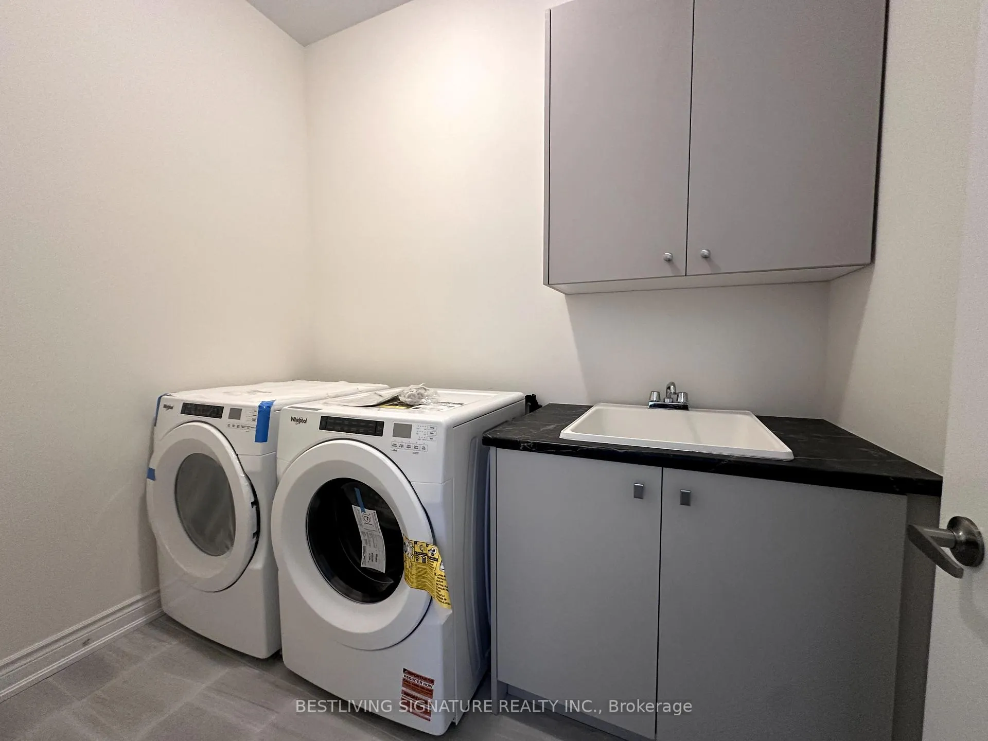 Photo 15 of 184 Leslie Richards Street, Markham, Rural Markham — HOMEH