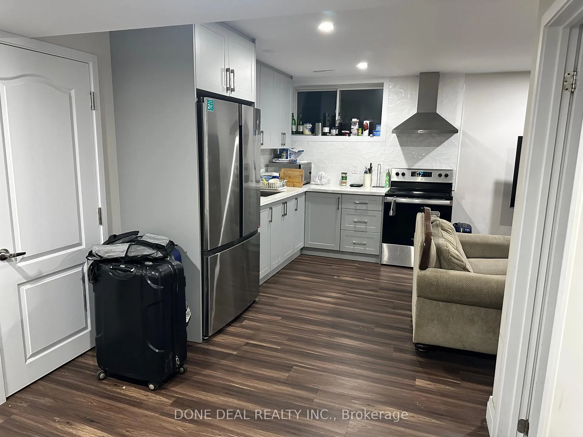 Photo 7 of 115 Pondcliffe Drive, Kitchener — HOMEH