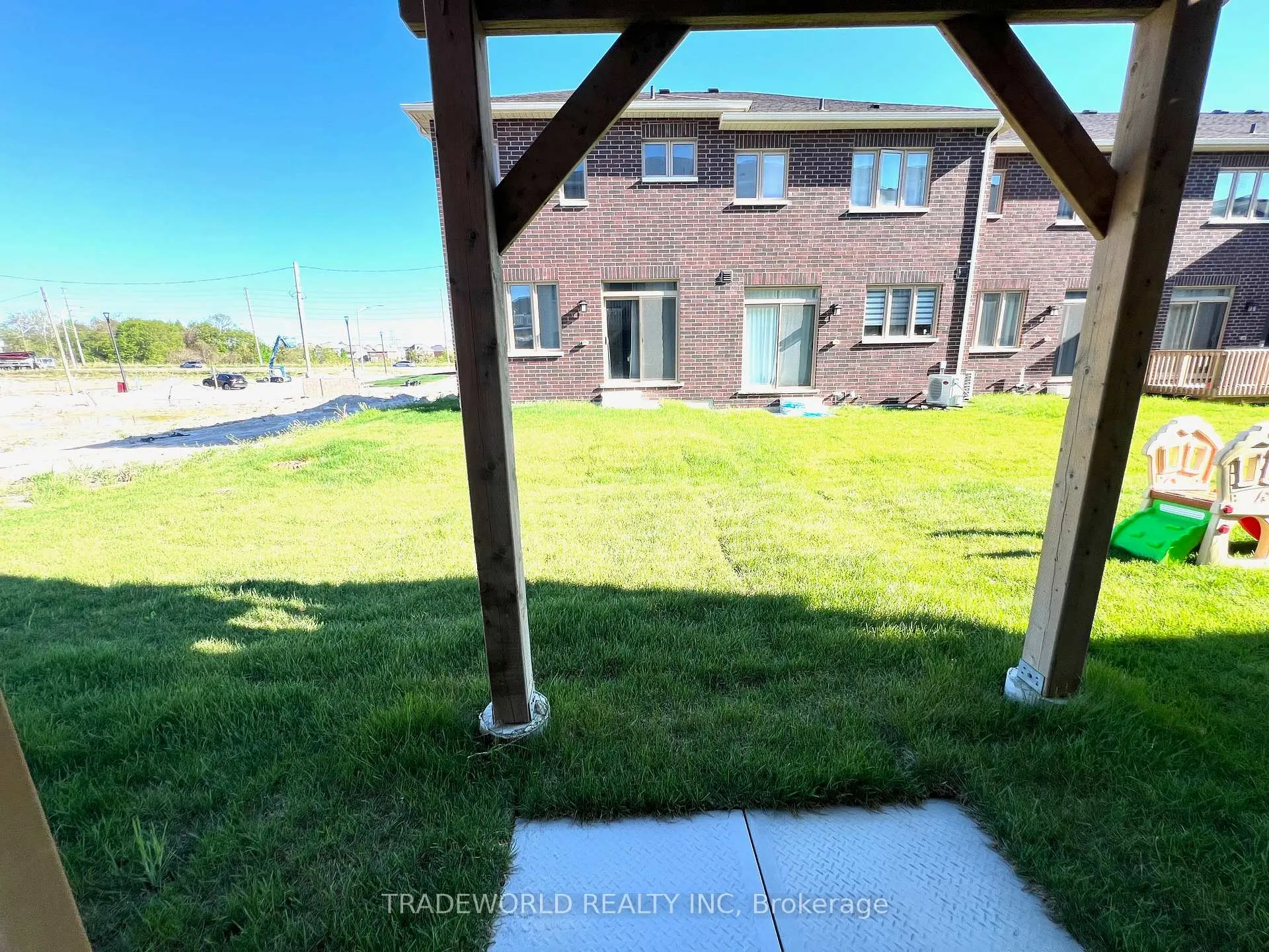 Photo 19 of 963 Grosbeak Trail, Pickering, Rural Pickering — HOMEH