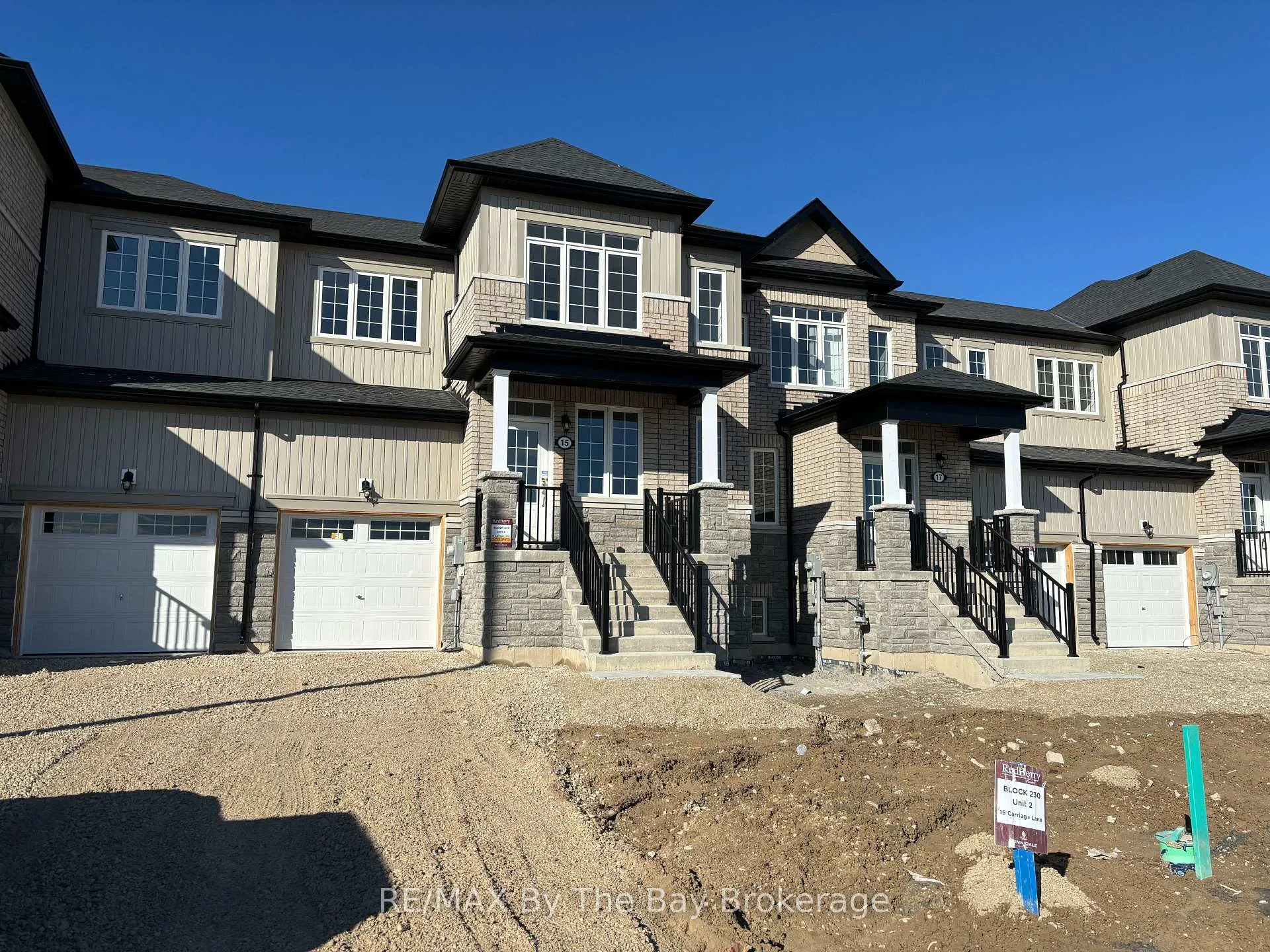 Photo 1 of 15 Carriage Lane, Wasaga Beach — HOMEH