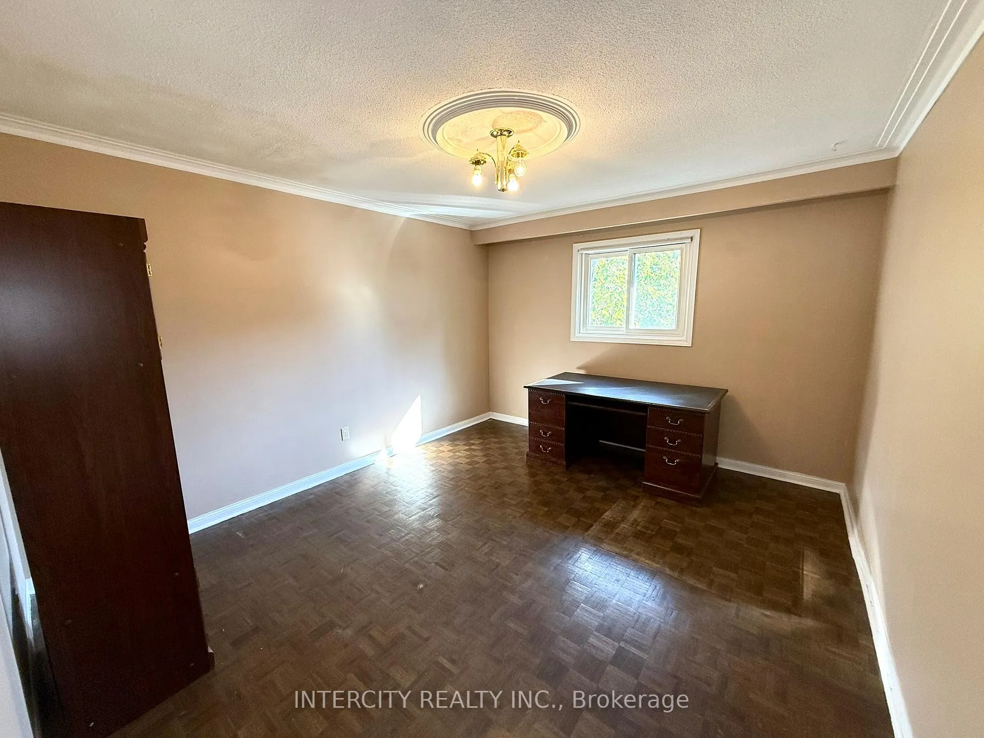 Photo 4 of 18 Glen Cameron Road, Markham, Thornhill — HOMEH
