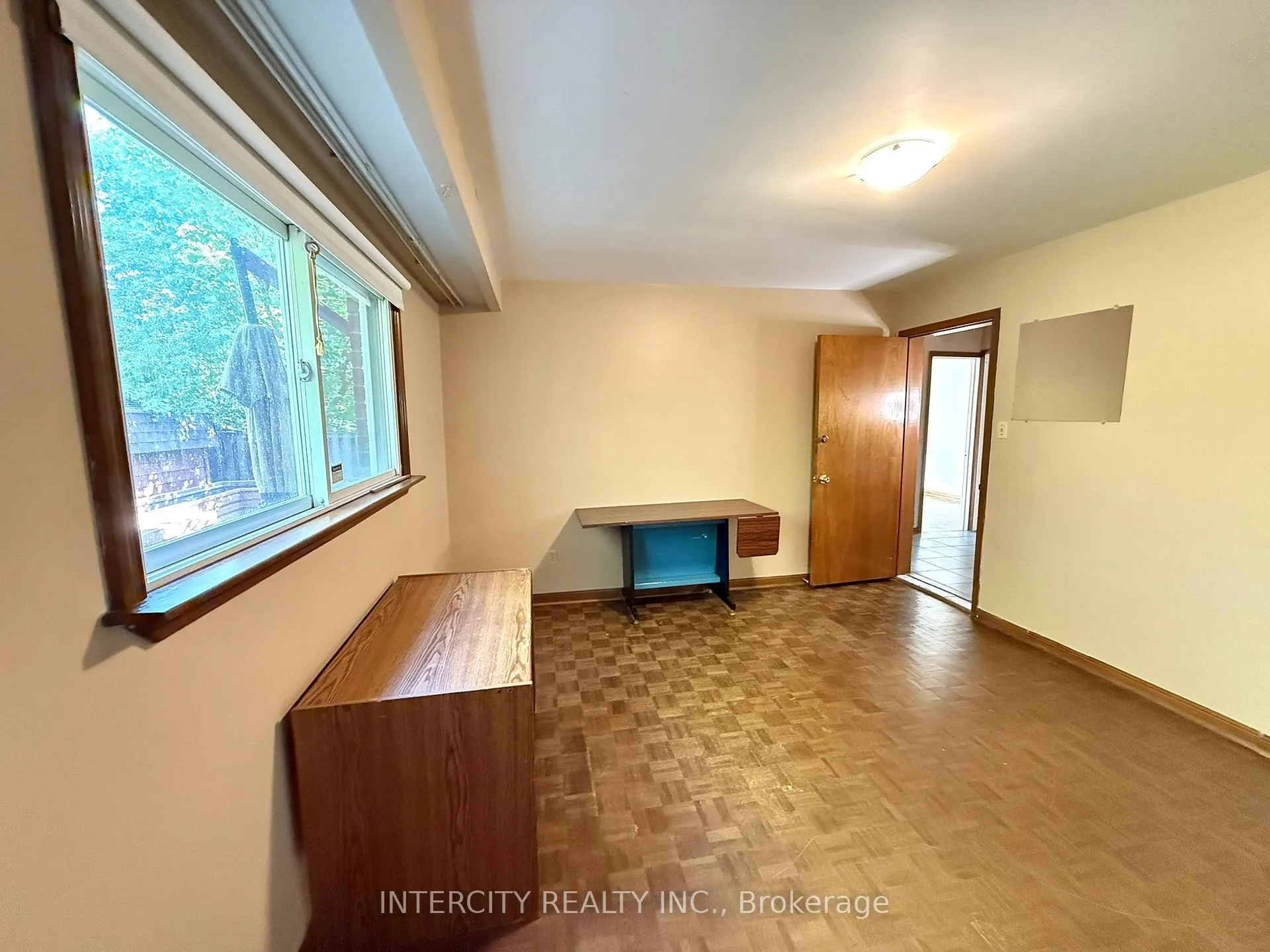 Photo 16 of 18 Glen Cameron Road, Markham, Thornhill — HOMEH