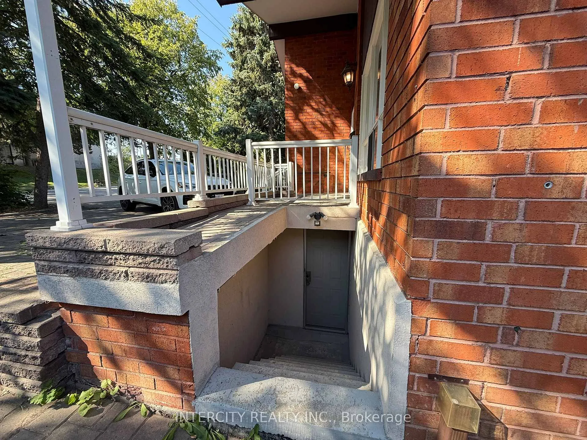 Photo 32 of 18 Glen Cameron Road, Markham, Thornhill — HOMEH