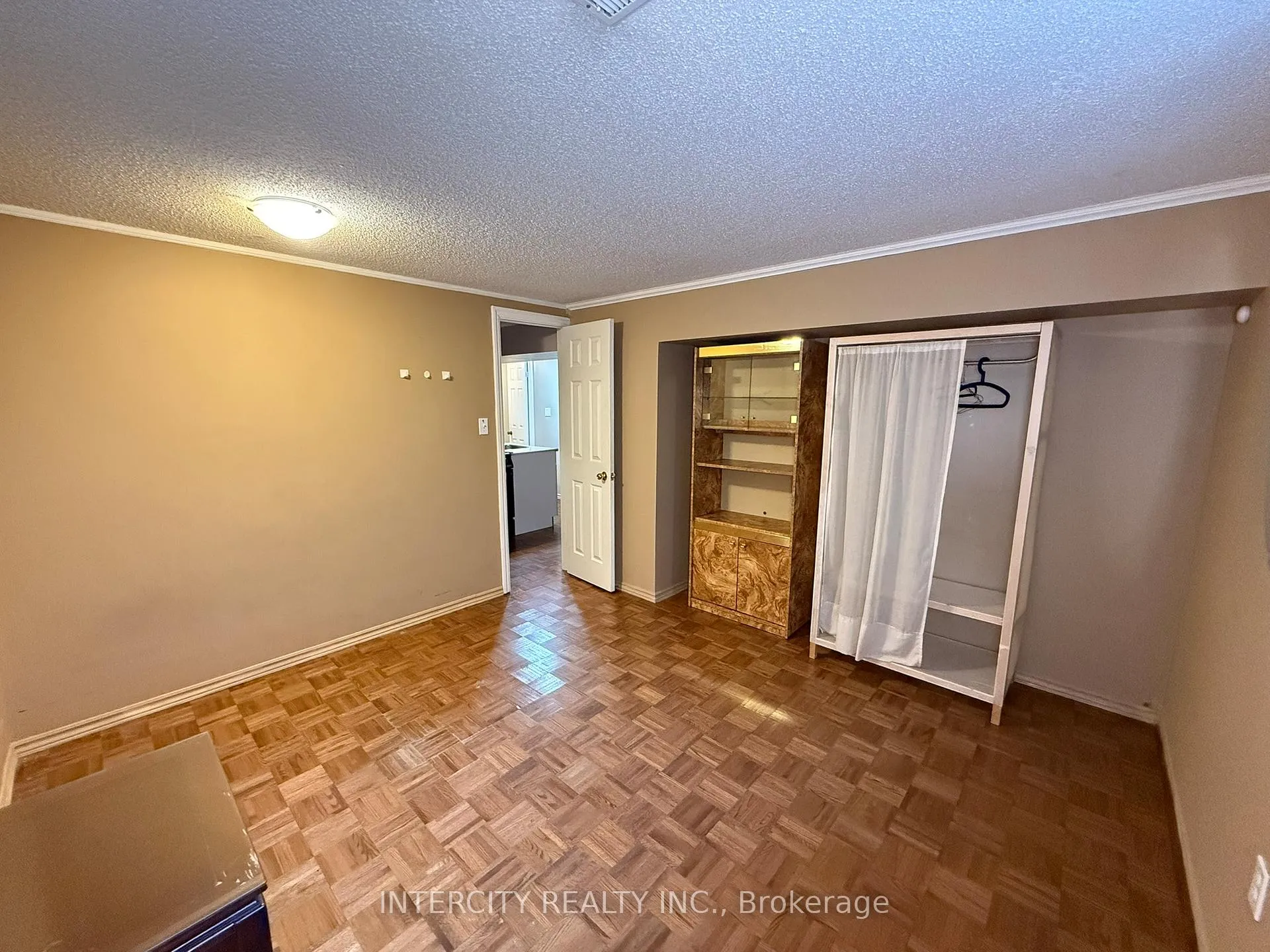 Photo 34 of 18 Glen Cameron Road, Markham, Thornhill — HOMEH