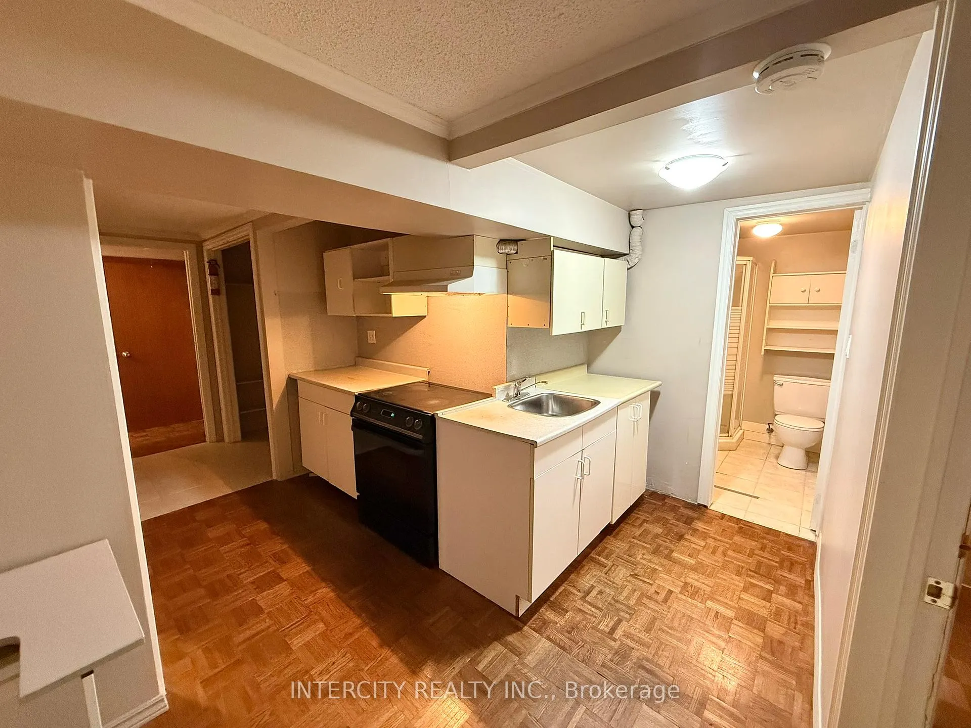 Photo 39 of 18 Glen Cameron Road, Markham, Thornhill — HOMEH