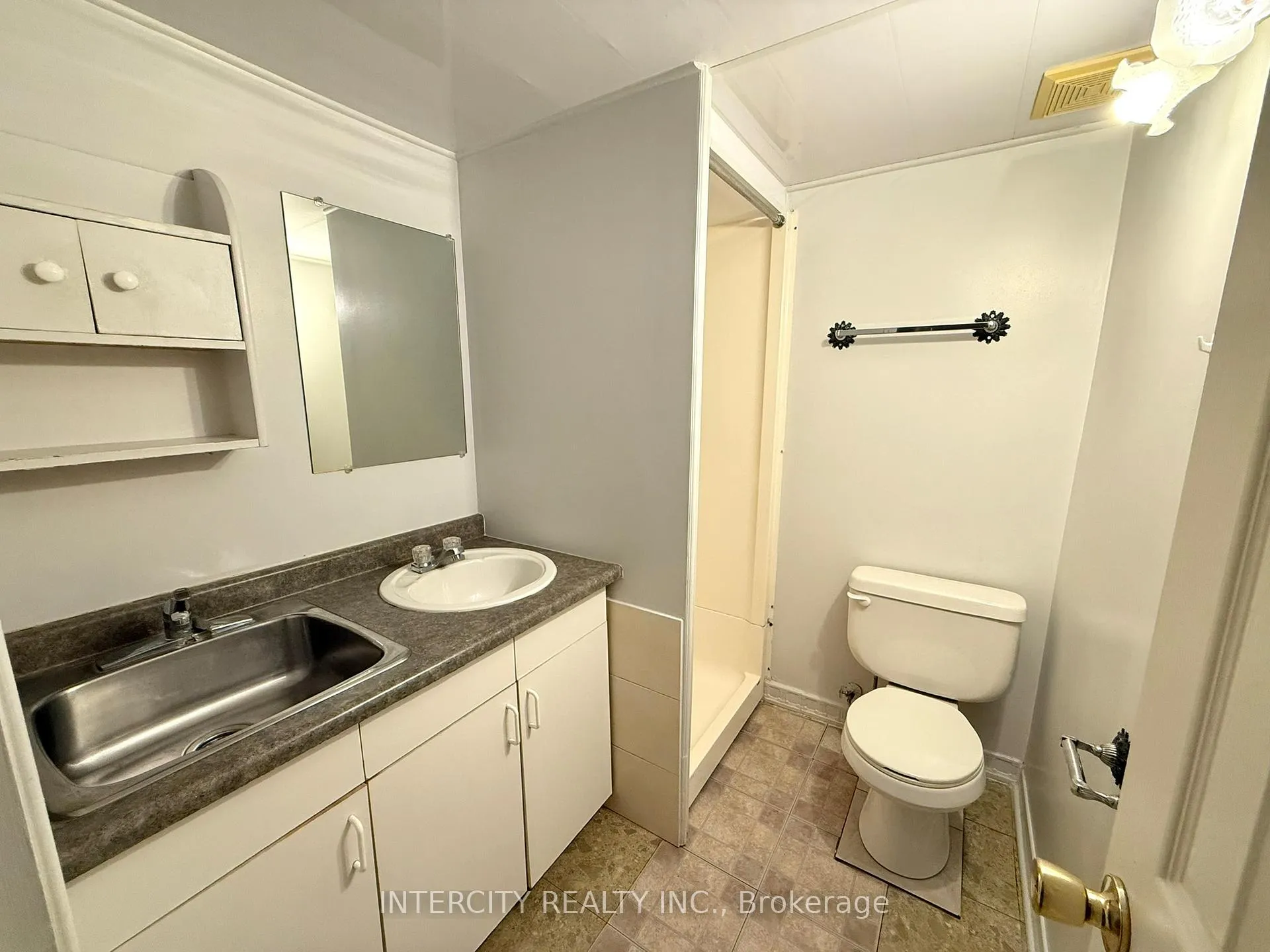 Photo 40 of 18 Glen Cameron Road, Markham, Thornhill — HOMEH
