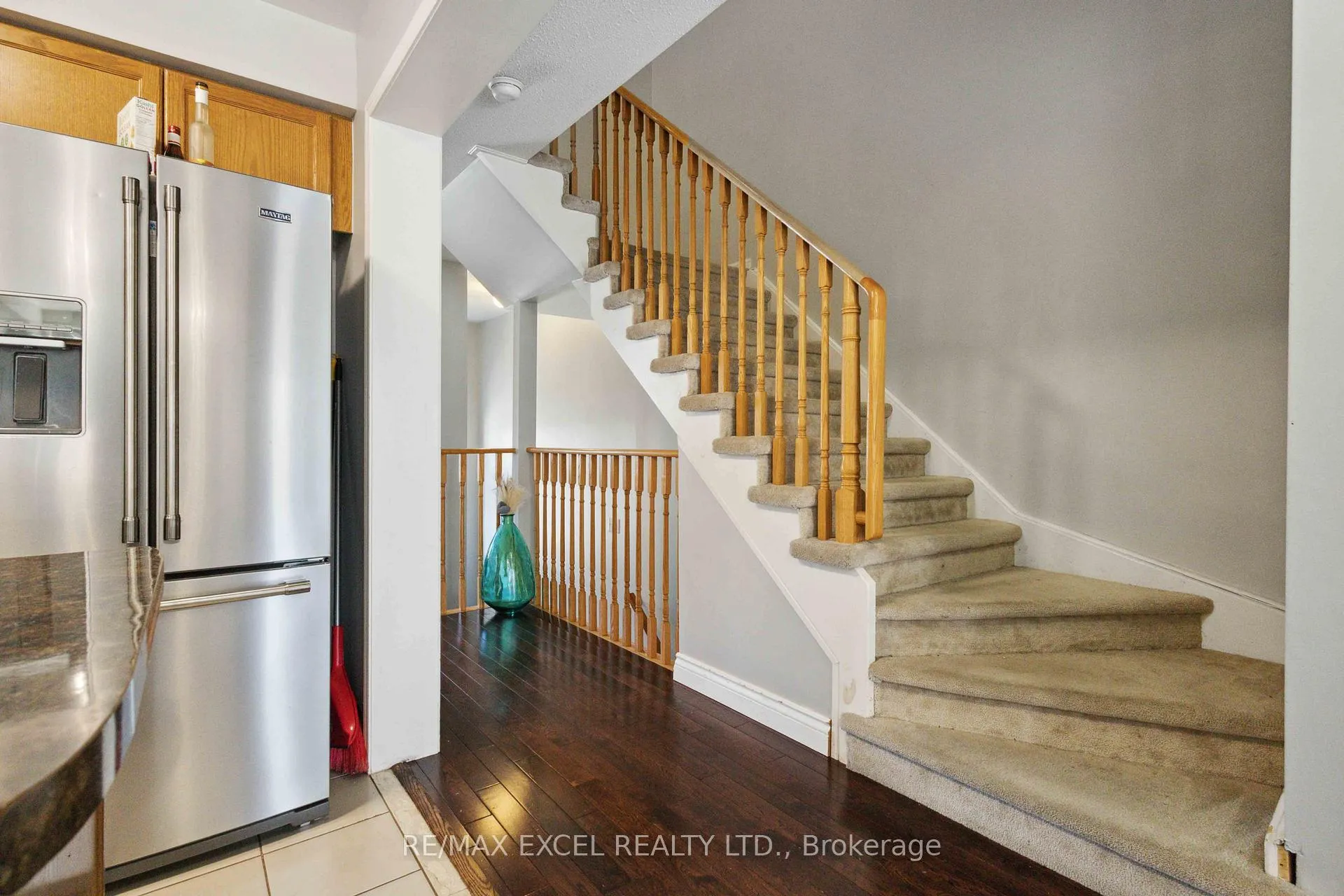Photo 14 of 26 Farmstead Drive, Clarington, Bowmanville — HOMEH
