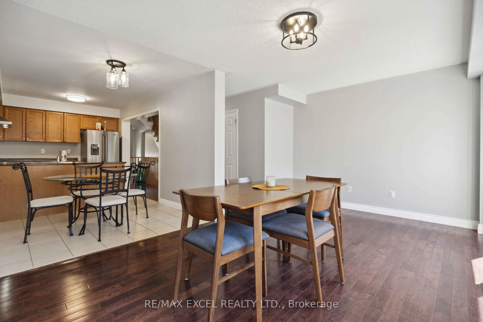 Photo 15 of 26 Farmstead Drive, Clarington, Bowmanville — HOMEH