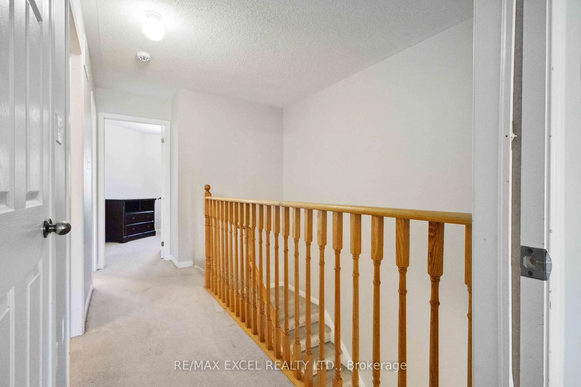 Photo 19 of 26 Farmstead Drive, Clarington, Bowmanville — HOMEH