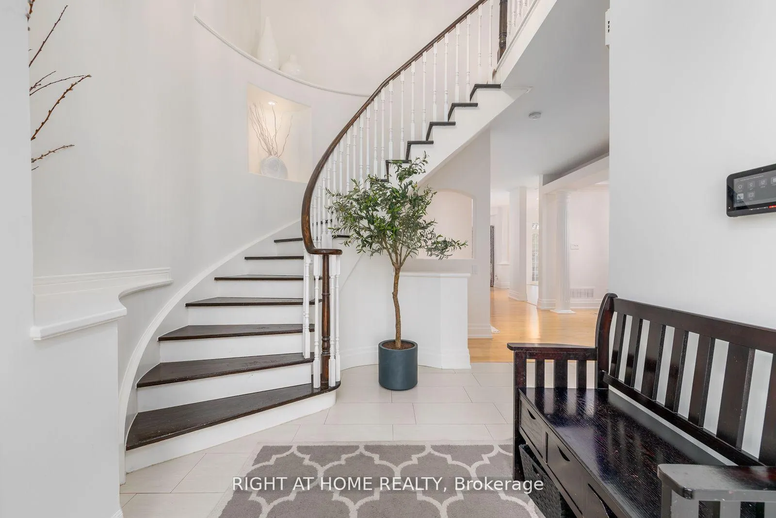 Photo 4 of 2 Mackey Drive, Whitby, Lynde Creek — HOMEH