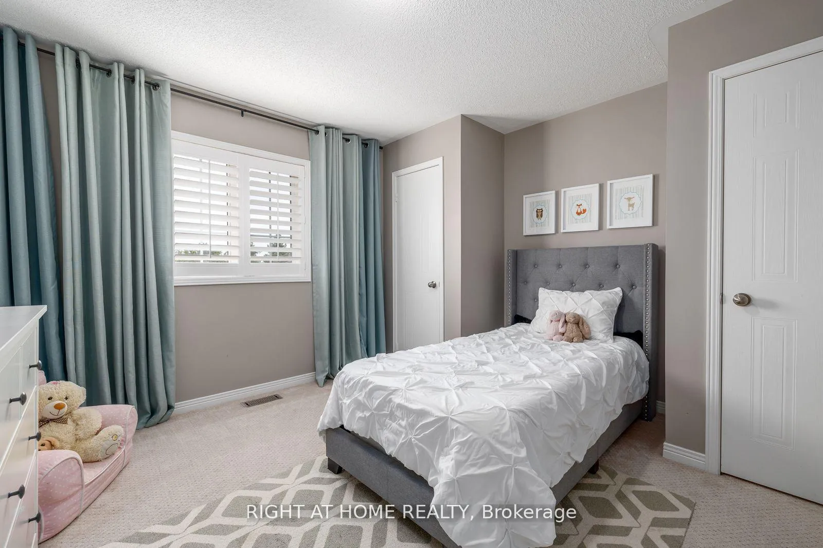 Photo 24 of 2 Mackey Drive, Whitby, Lynde Creek — HOMEH