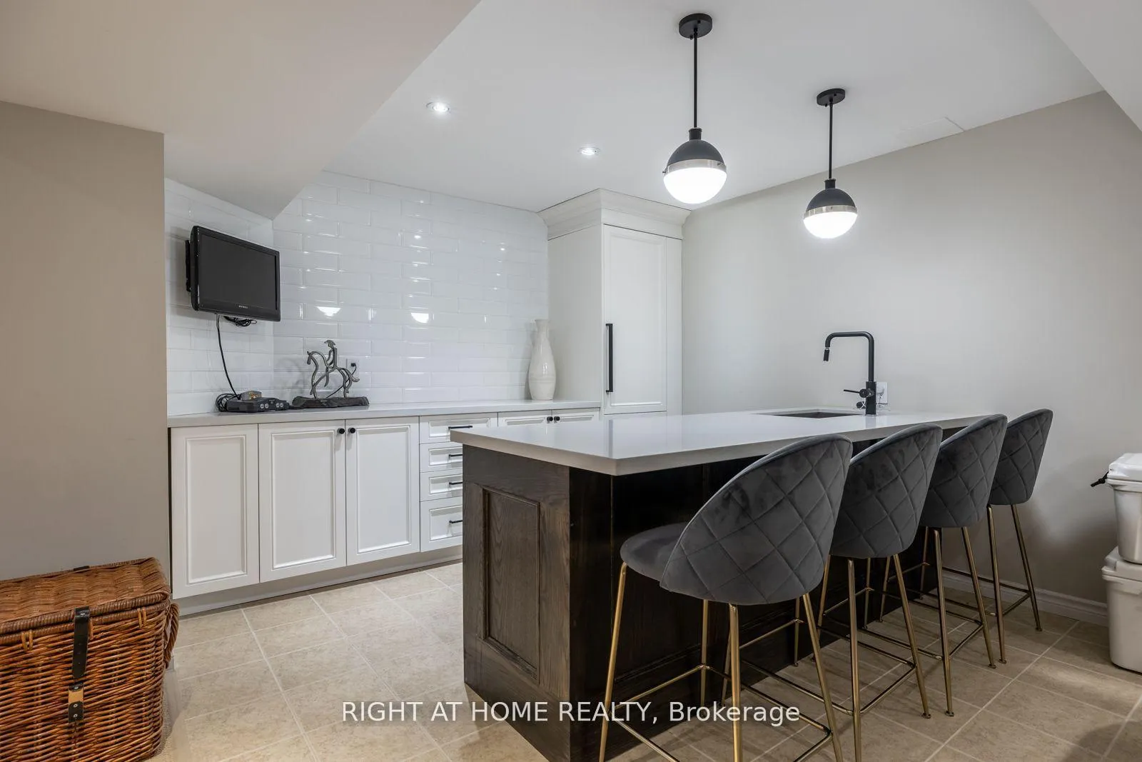 Photo 28 of 2 Mackey Drive, Whitby, Lynde Creek — HOMEH