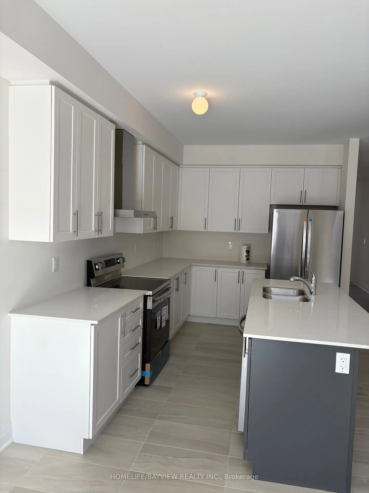 Photo 6 of 1341 Davis Loop, Innisfil, Lefroy — HOMEH