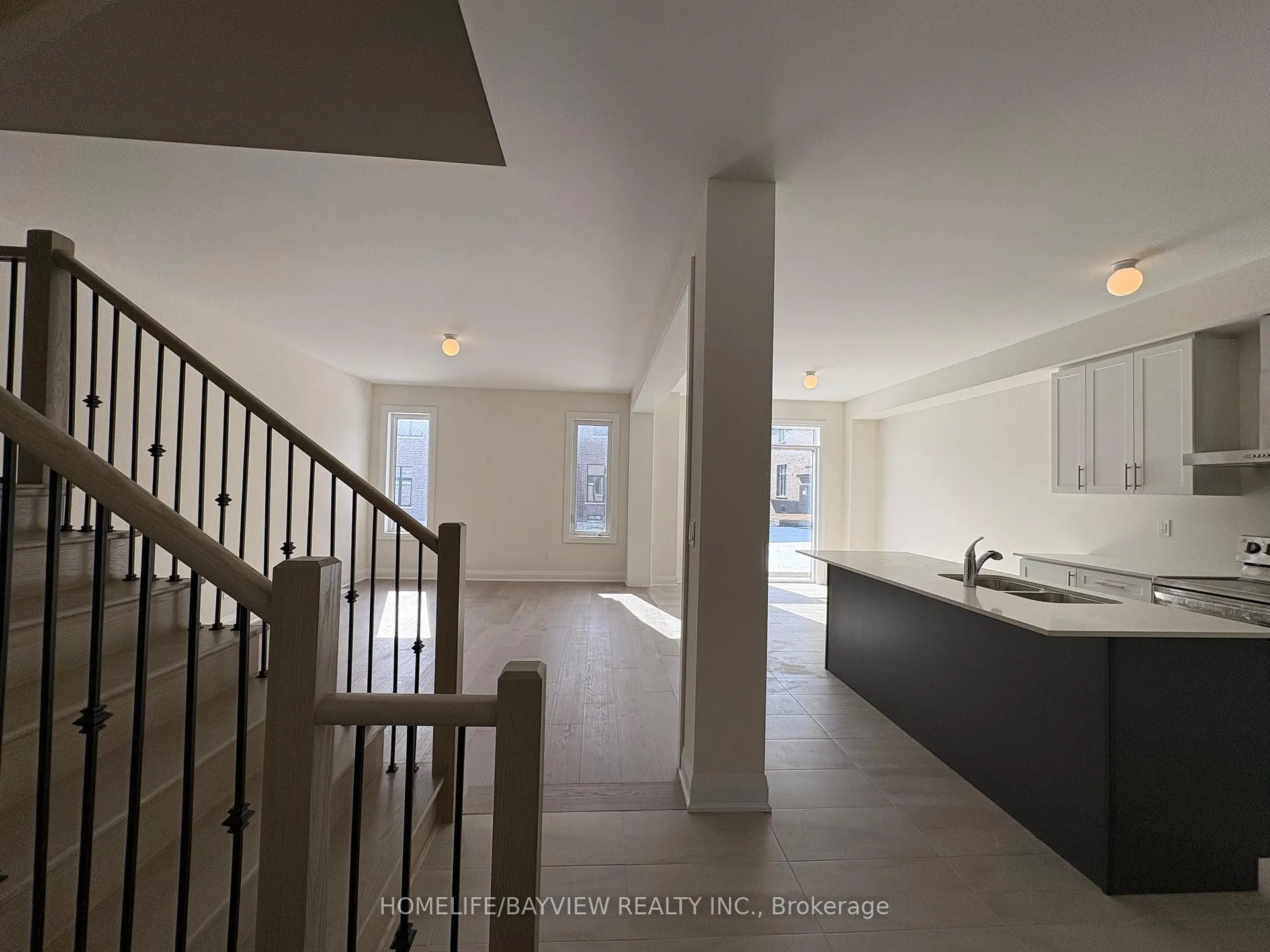 Photo 8 of 1341 Davis Loop, Innisfil, Lefroy — HOMEH