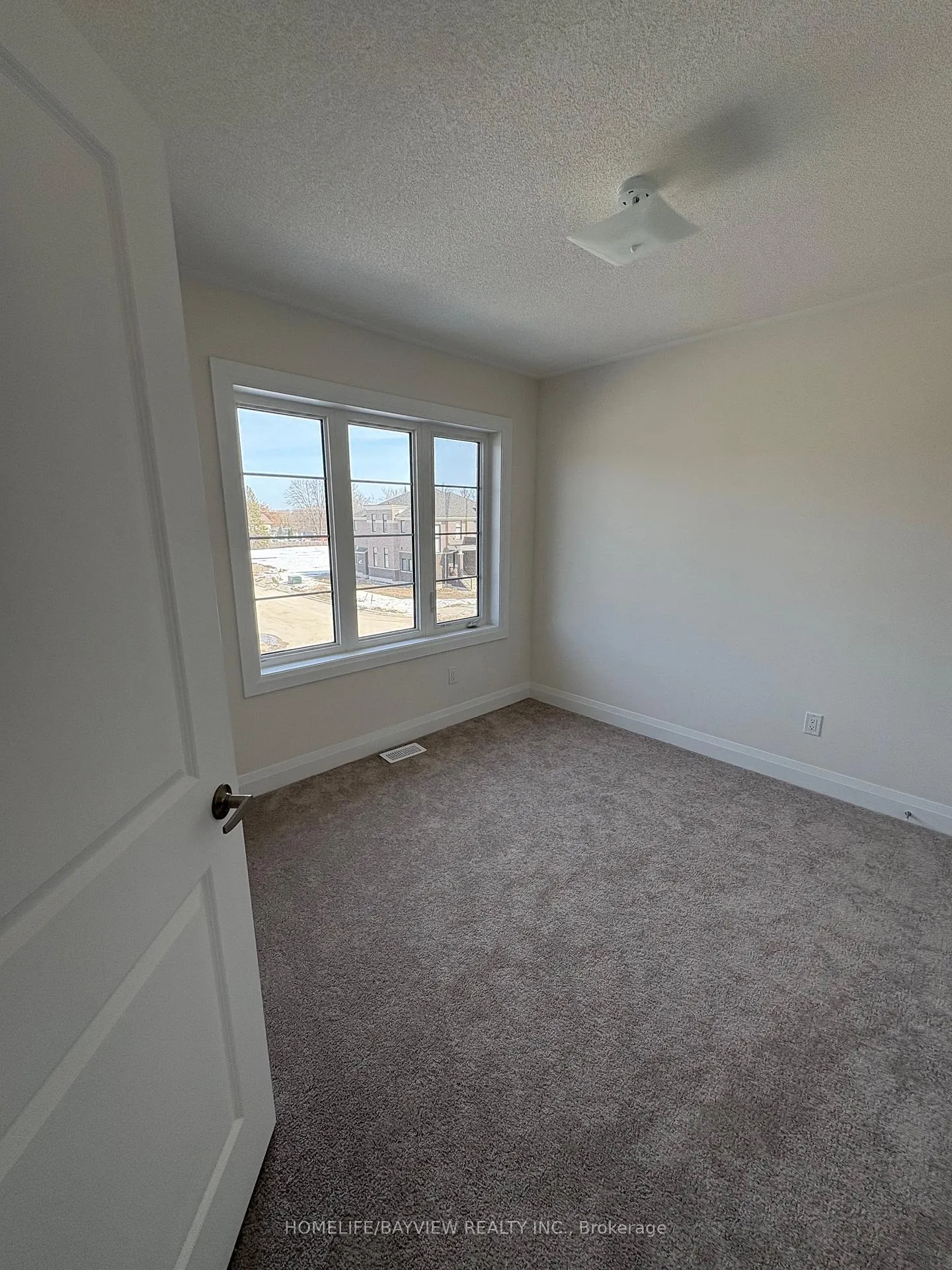 Photo 22 of 1341 Davis Loop, Innisfil, Lefroy — HOMEH