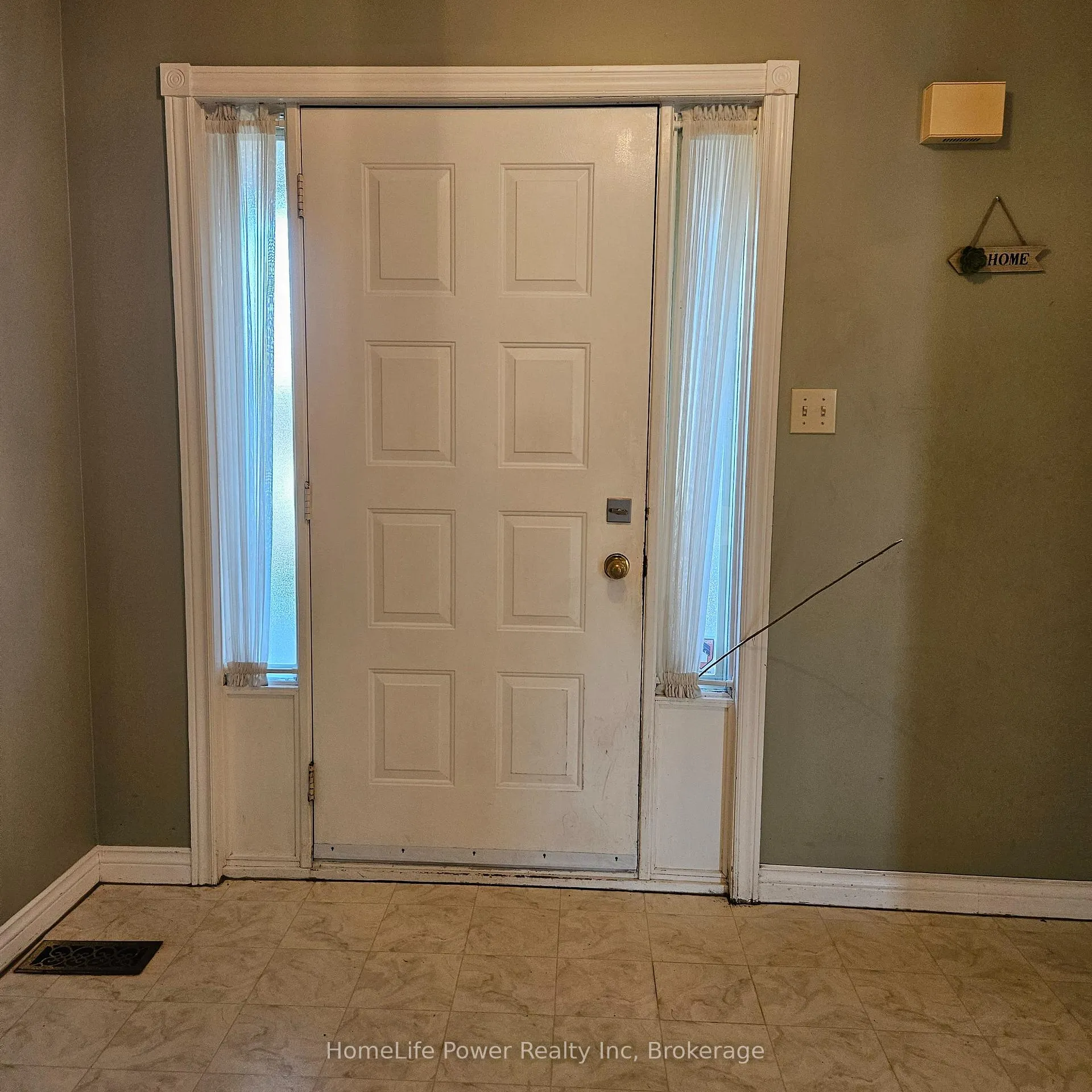 Photo 4 of 115 Cranston Avenue, Cambridge — HOMEH