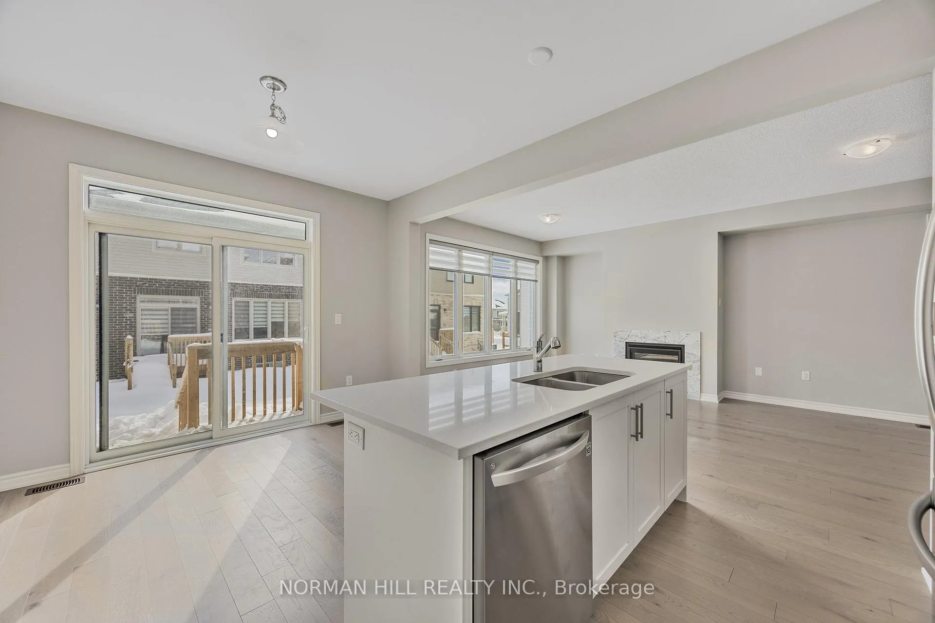 Photo 22 of 102 Shepherd Drive, Barrie, Painswick South — HOMEH