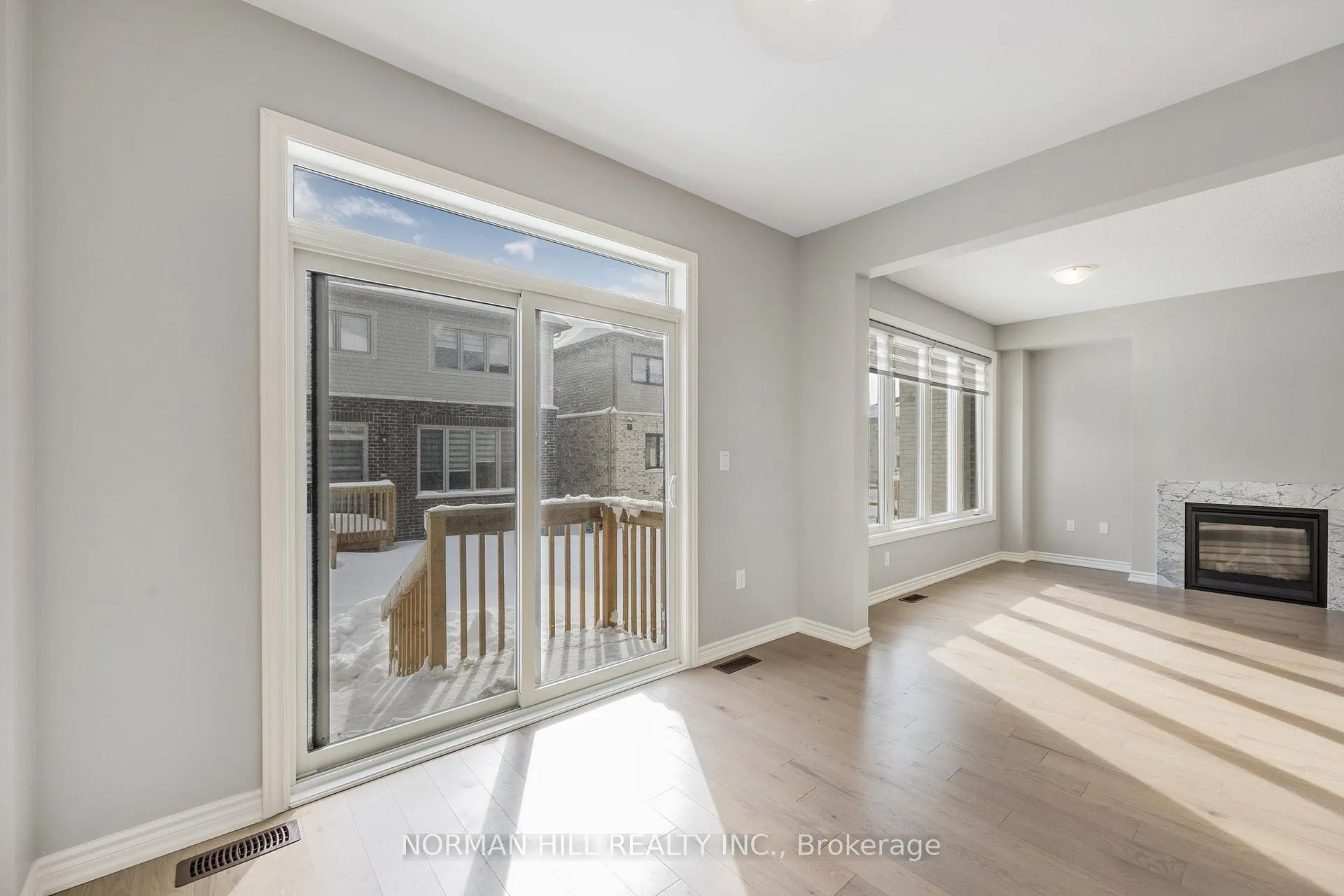 Photo 23 of 102 Shepherd Drive, Barrie, Painswick South — HOMEH